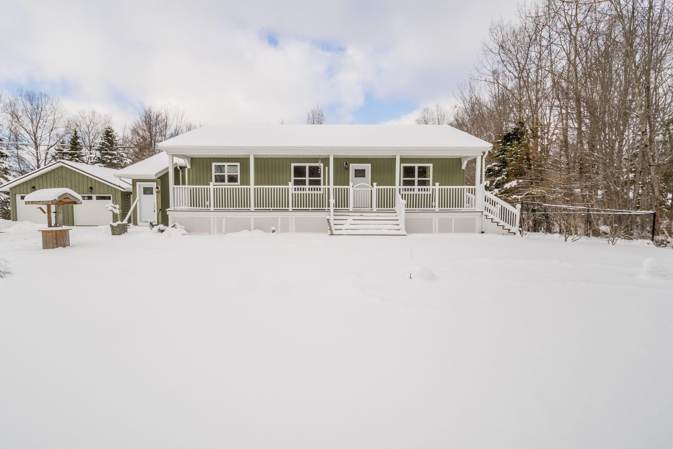 $455,000.00: 1685 Highway 201, South Greenwood