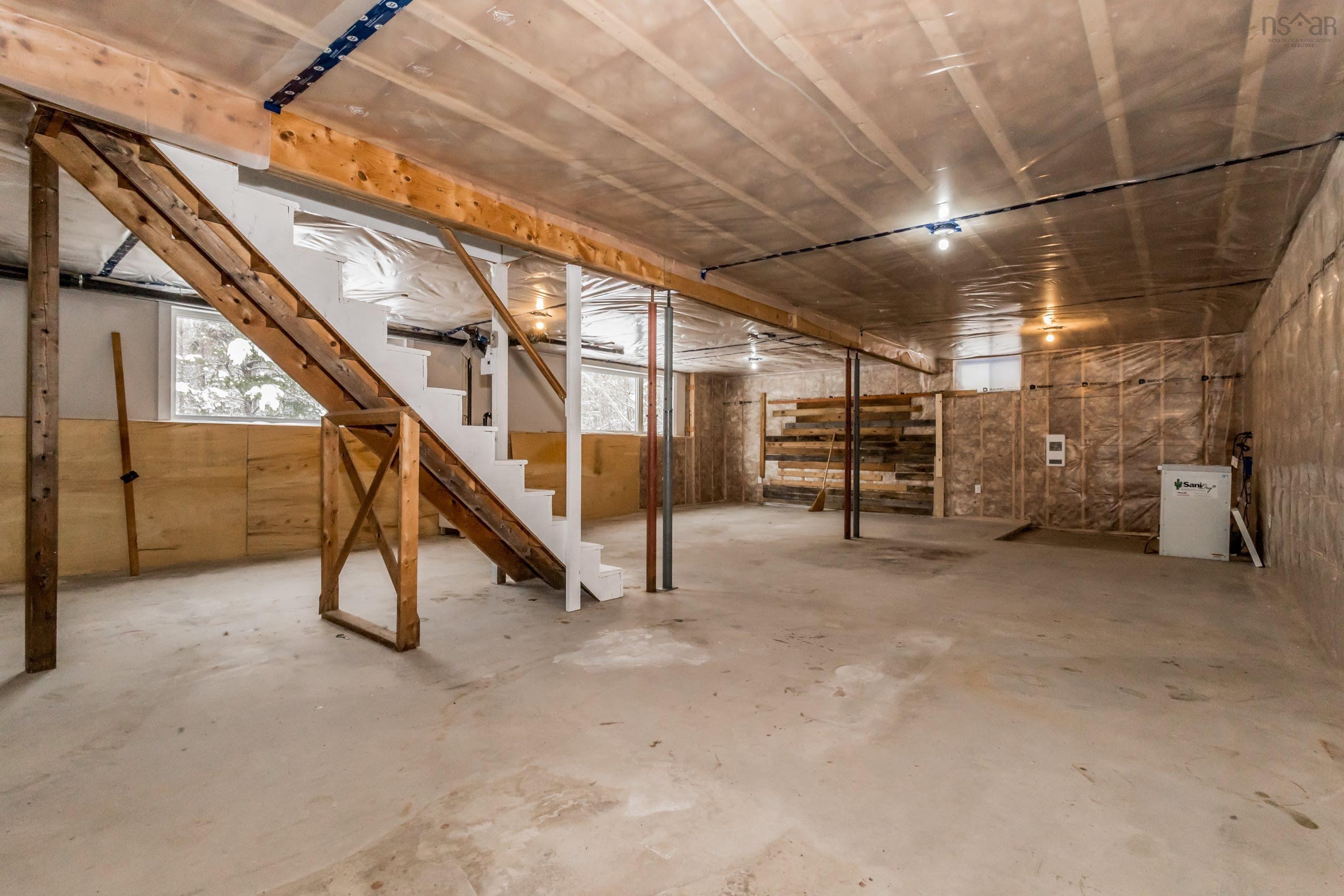 $455,000.00: 1685 Highway 201, South Greenwood