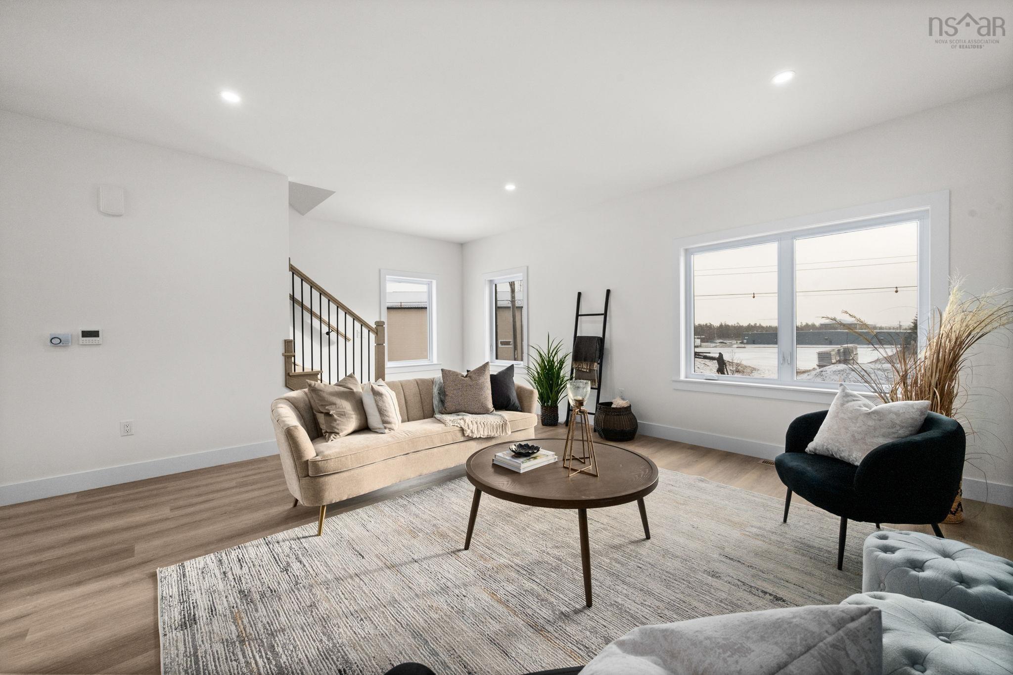 $729,000.00: E 140 Stephs Street, Bedford