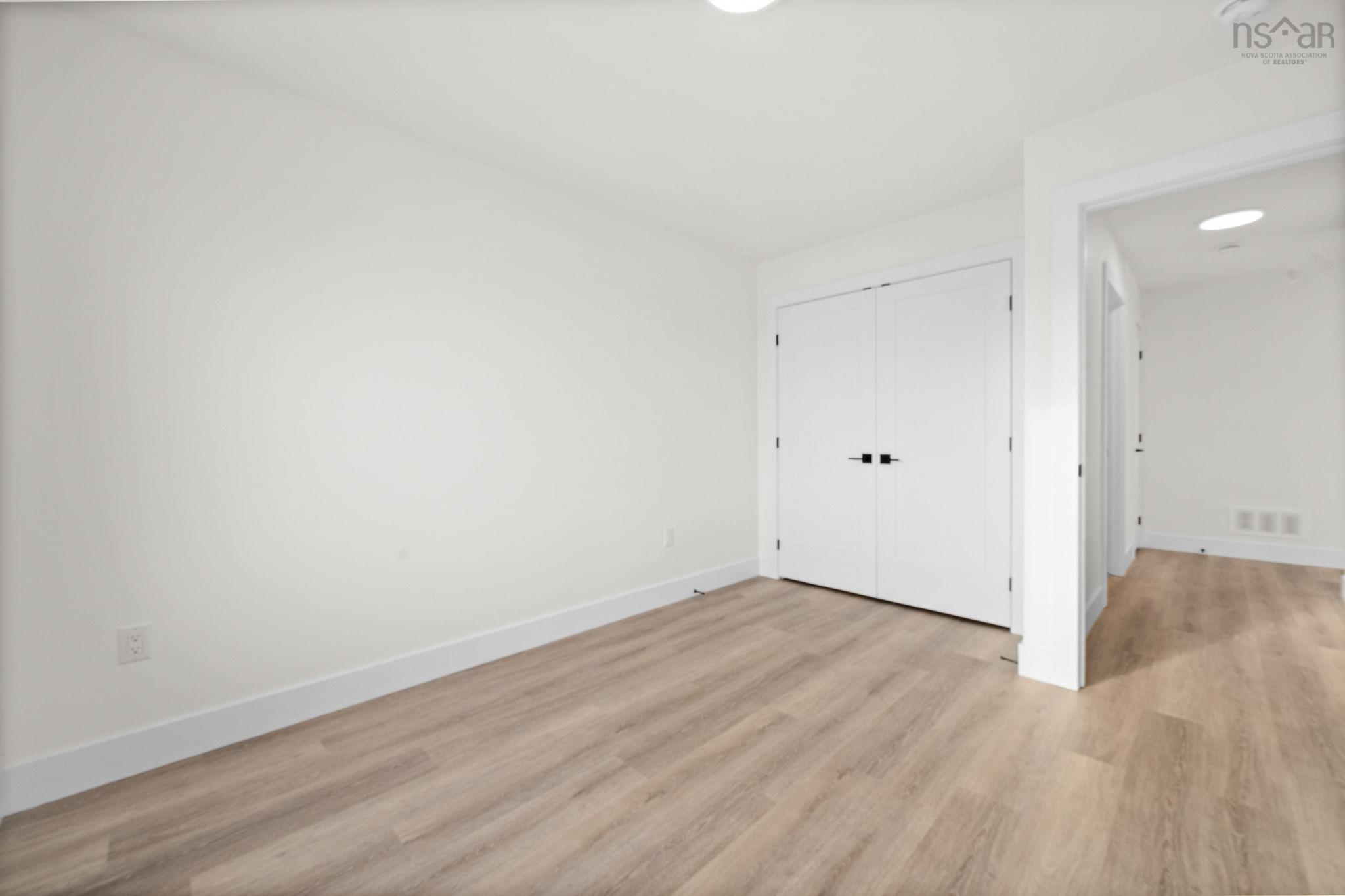 $729,000.00: E 140 Stephs Street, Bedford