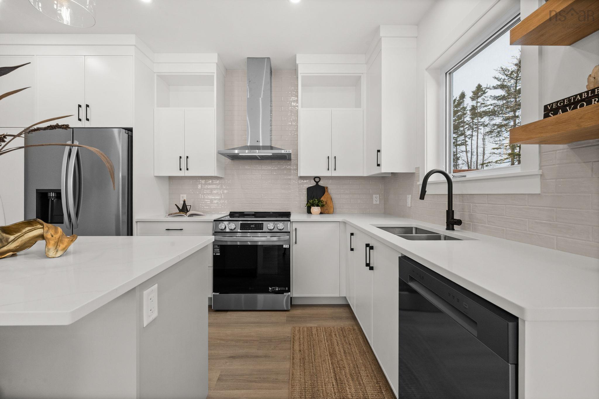 $729,000.00: E 140 Stephs Street, Bedford