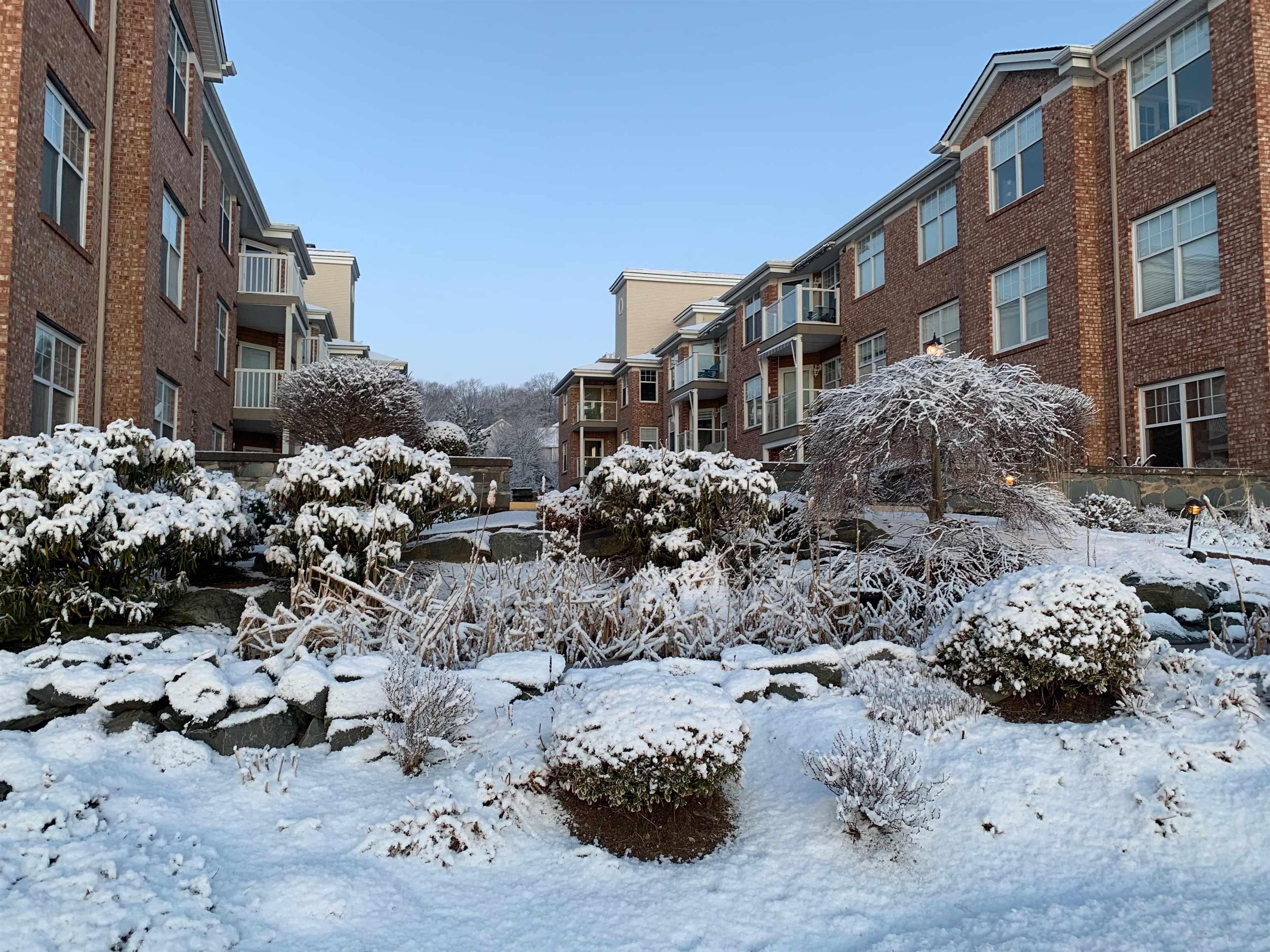 302 30 Waterfront Drive, Bedford, NS (MLS 202600425)