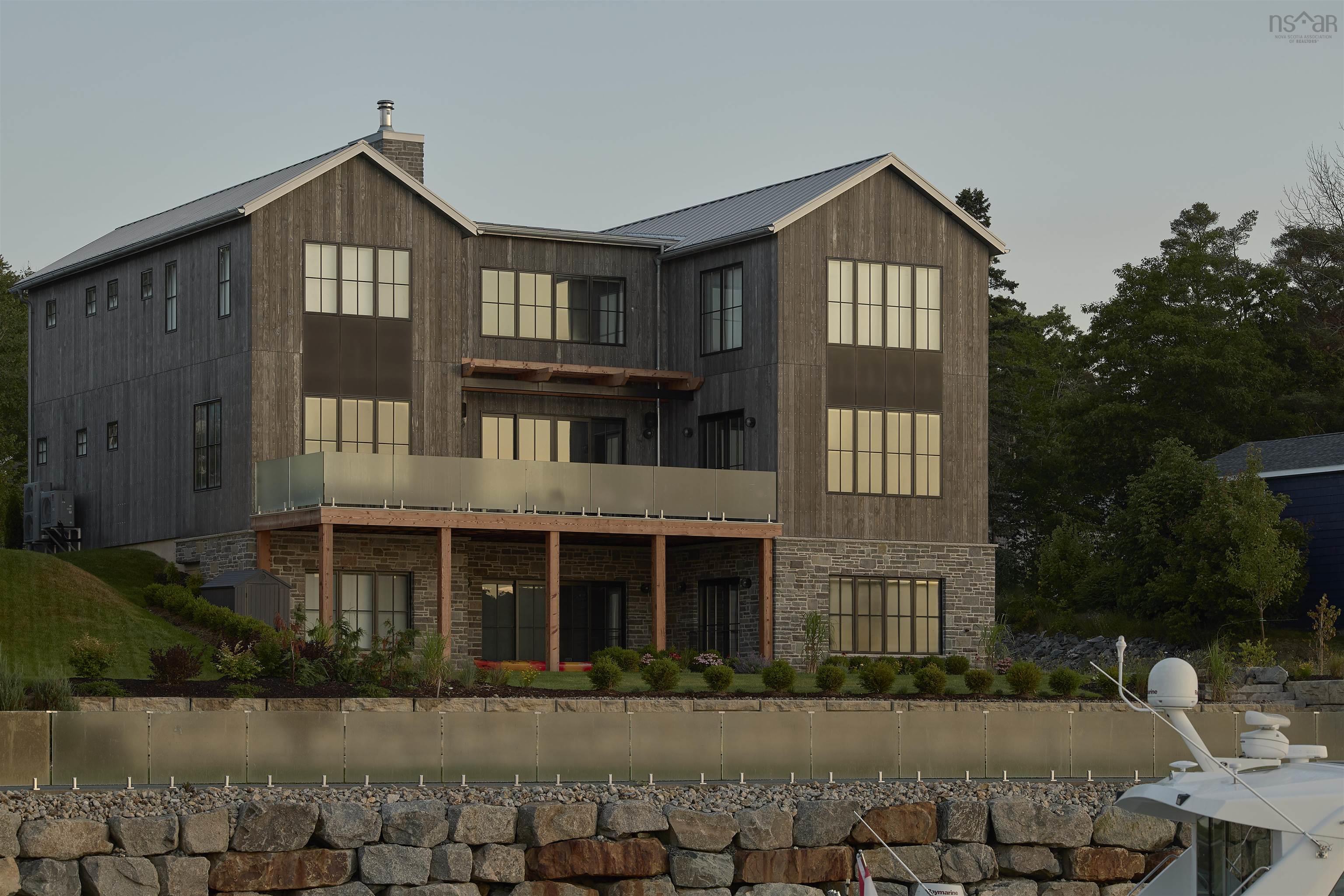 65 Shore Drive, Bedford, NS (MLS 202600449)