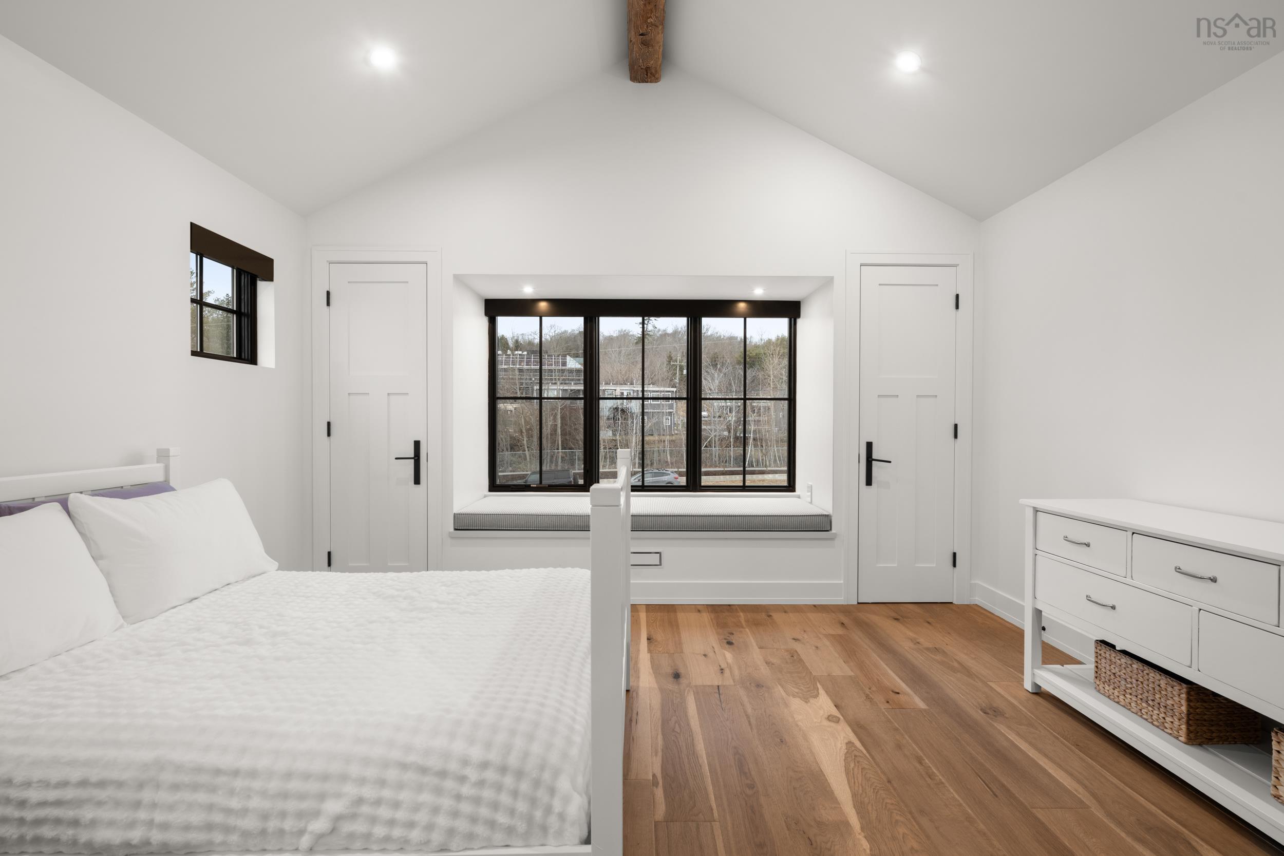 65 Shore Drive, Bedford, NS (MLS 202600449)