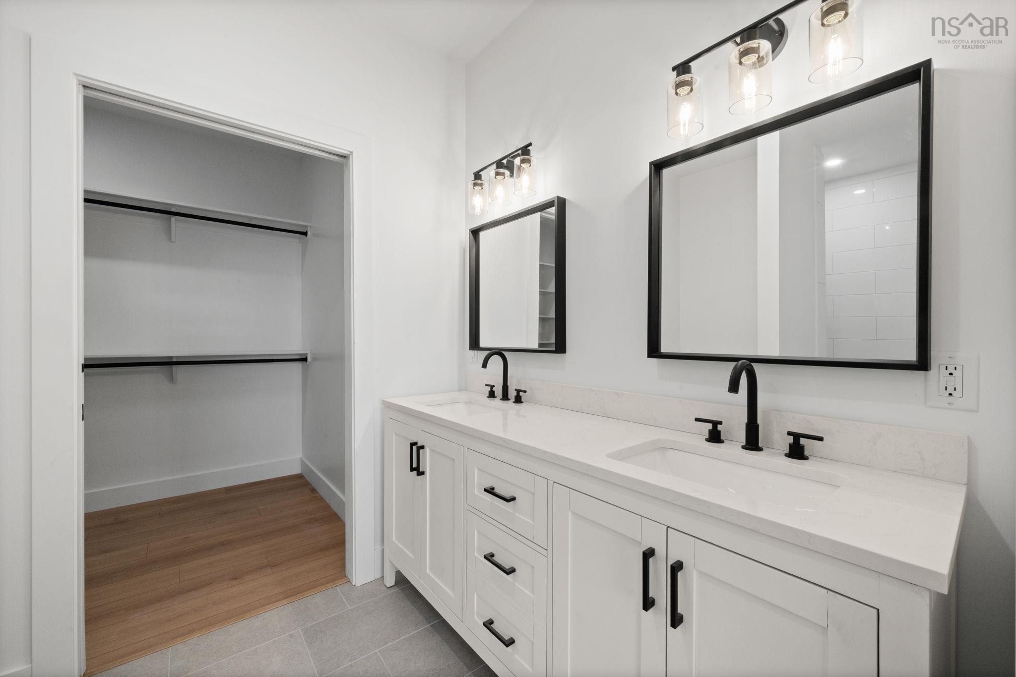 $649,999.00: 67 Birchview Drive, Lake Charlotte