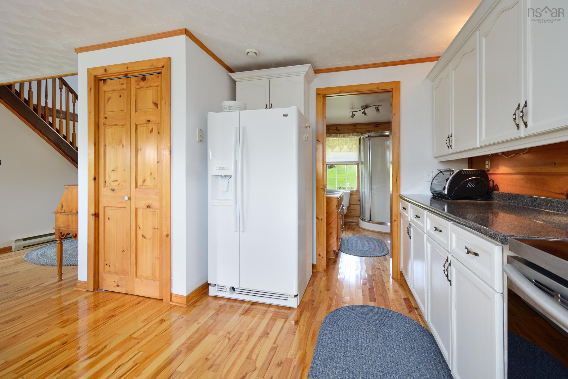 $499,900.00: 776 105 Highway, Boularderie East