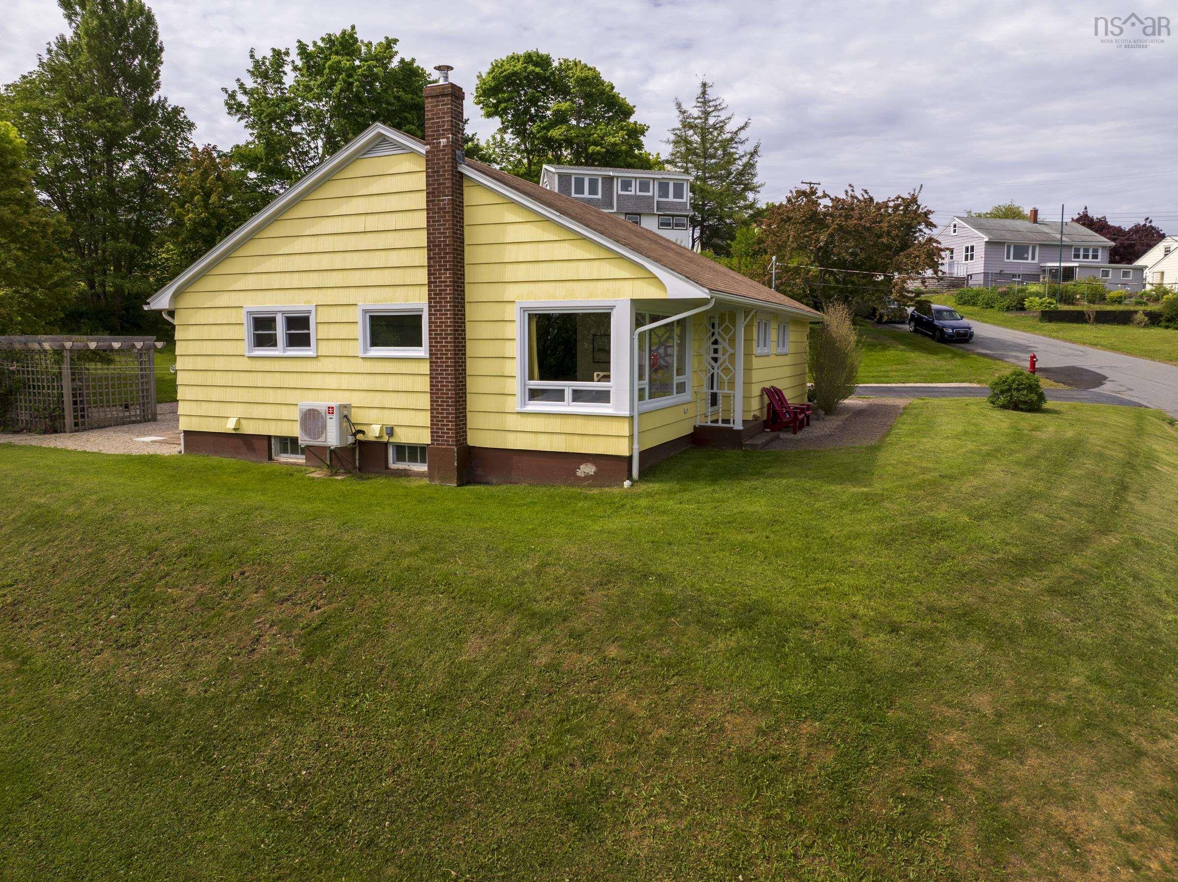 $690,000.00: 112 Hopson Street, Lunenburg