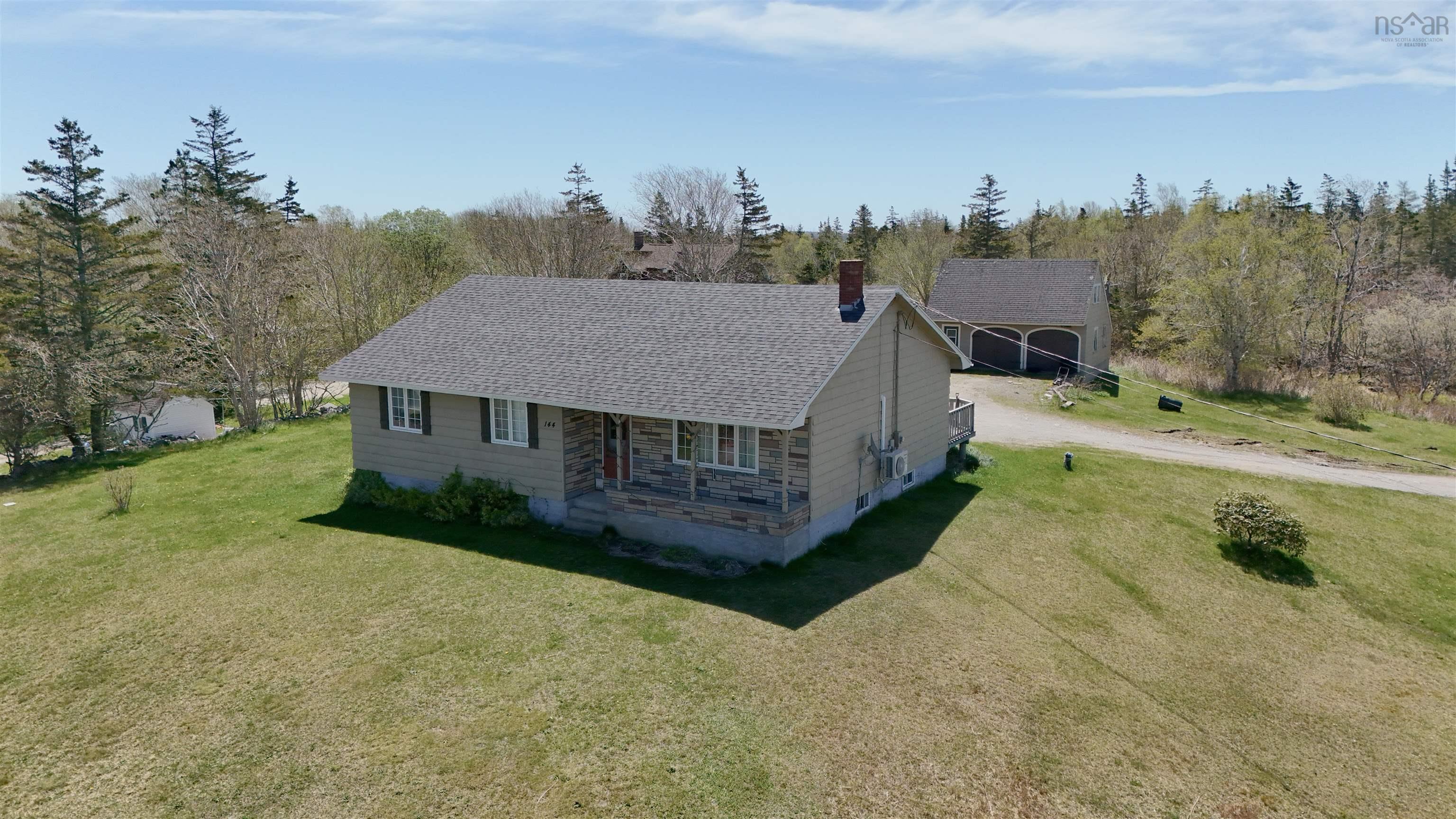 $249,900.00: 144 Chemin De L'est Street, Wedgeport