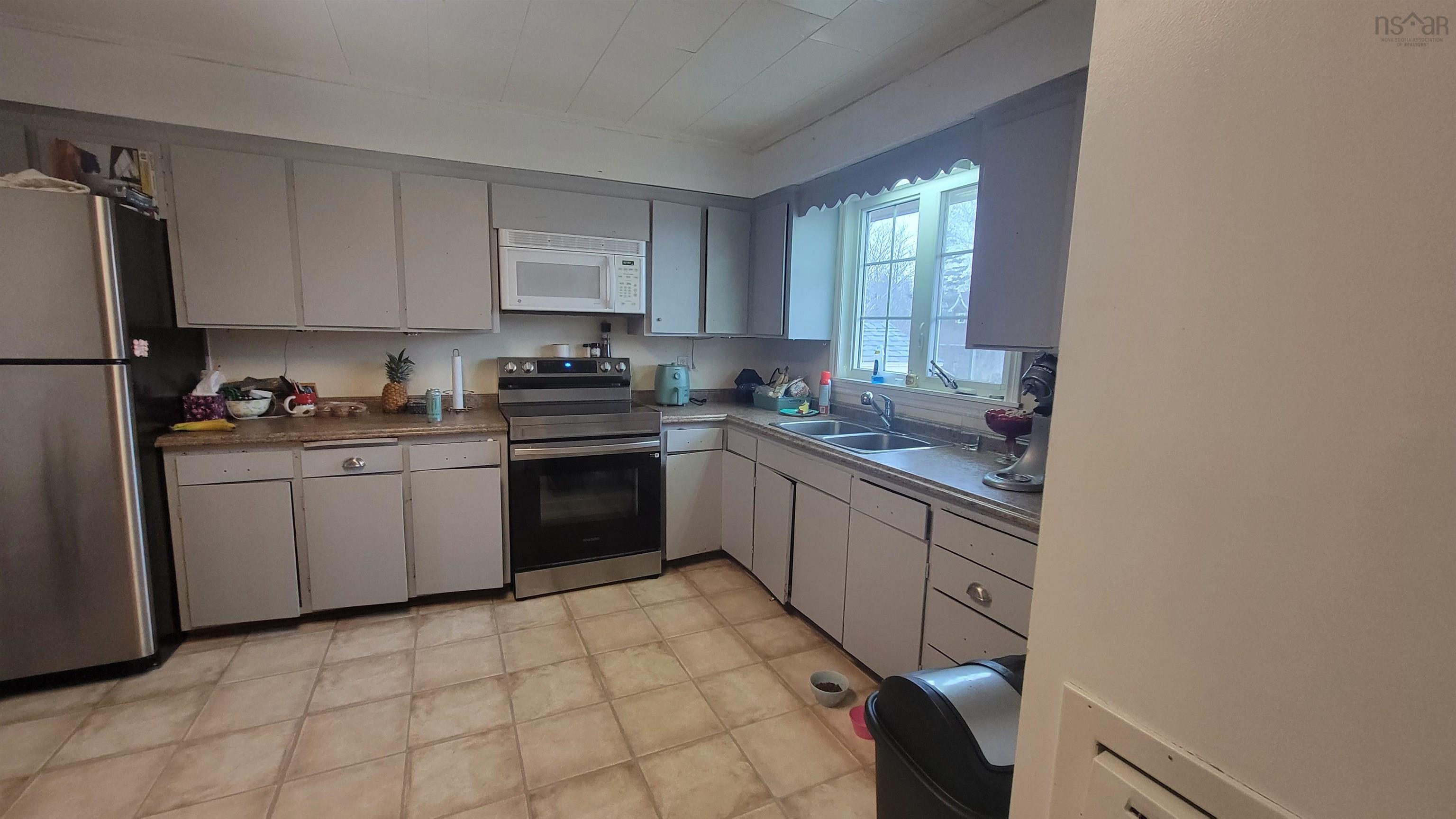 $249,900.00: 144 Chemin De L