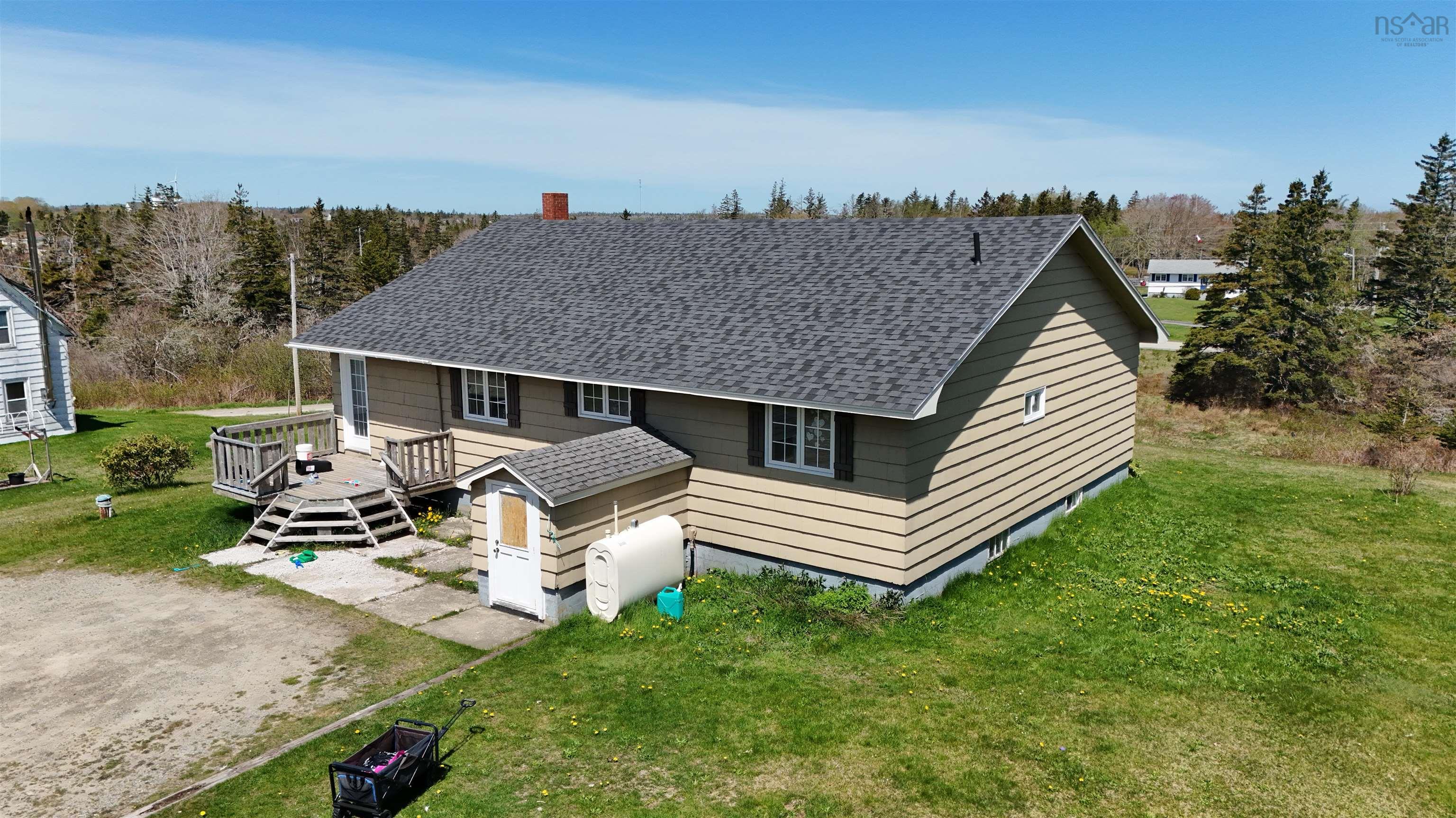 $249,900.00: 144 Chemin De L