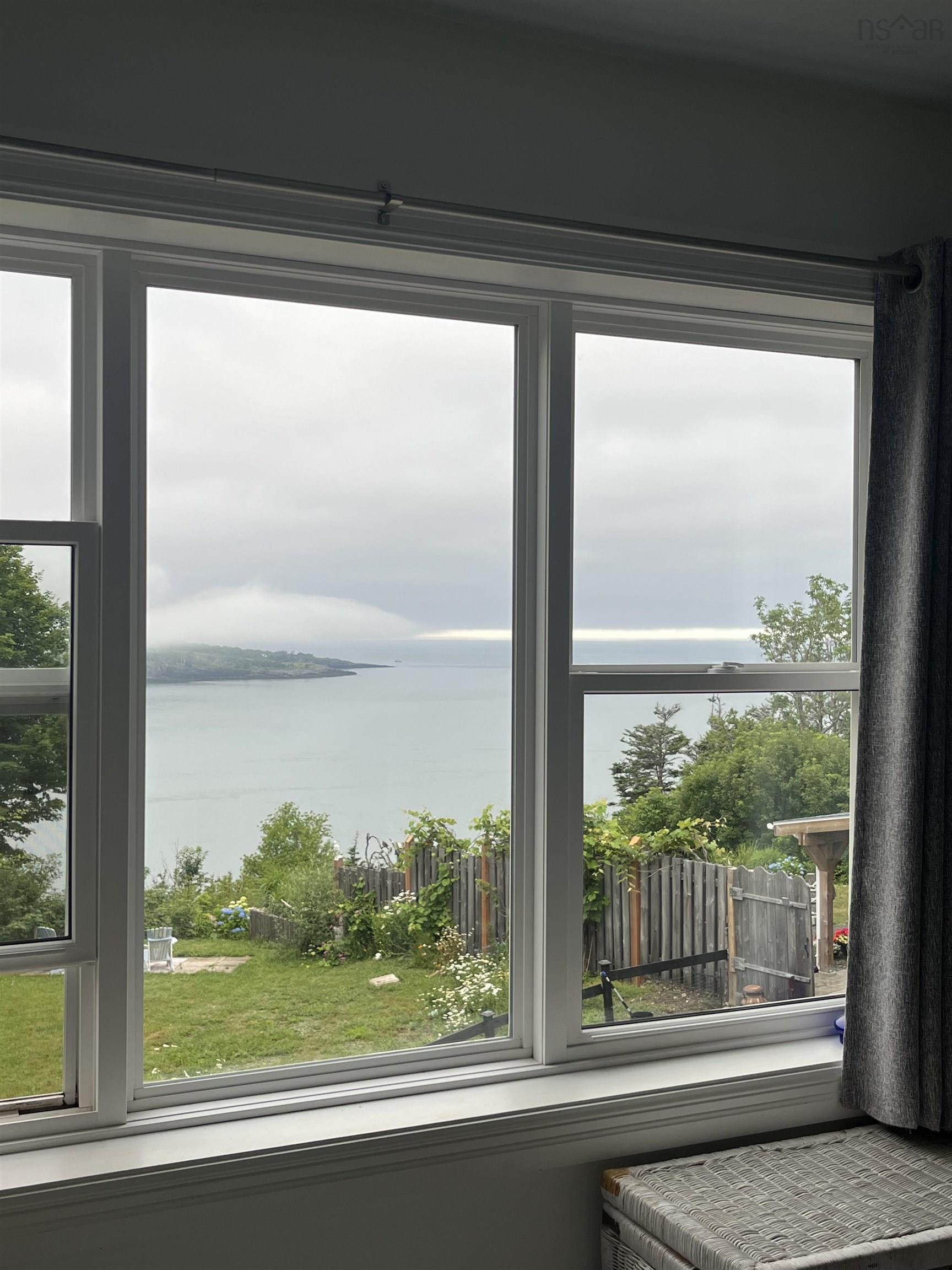 $679,900.00: 608 Granville Road, Victoria Beach