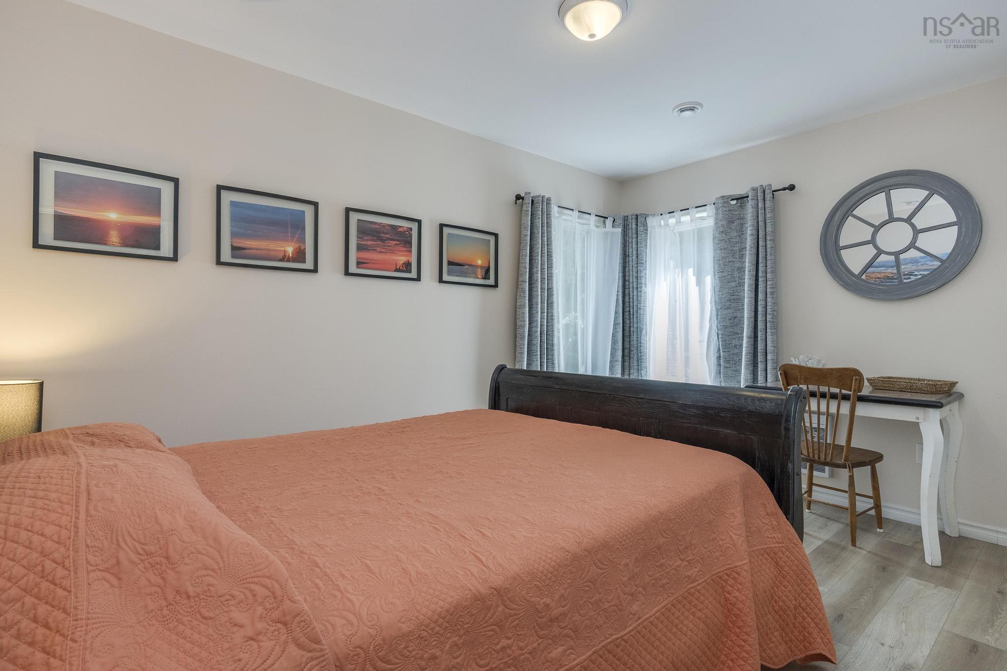 $679,900.00: 608 Granville Road, Victoria Beach