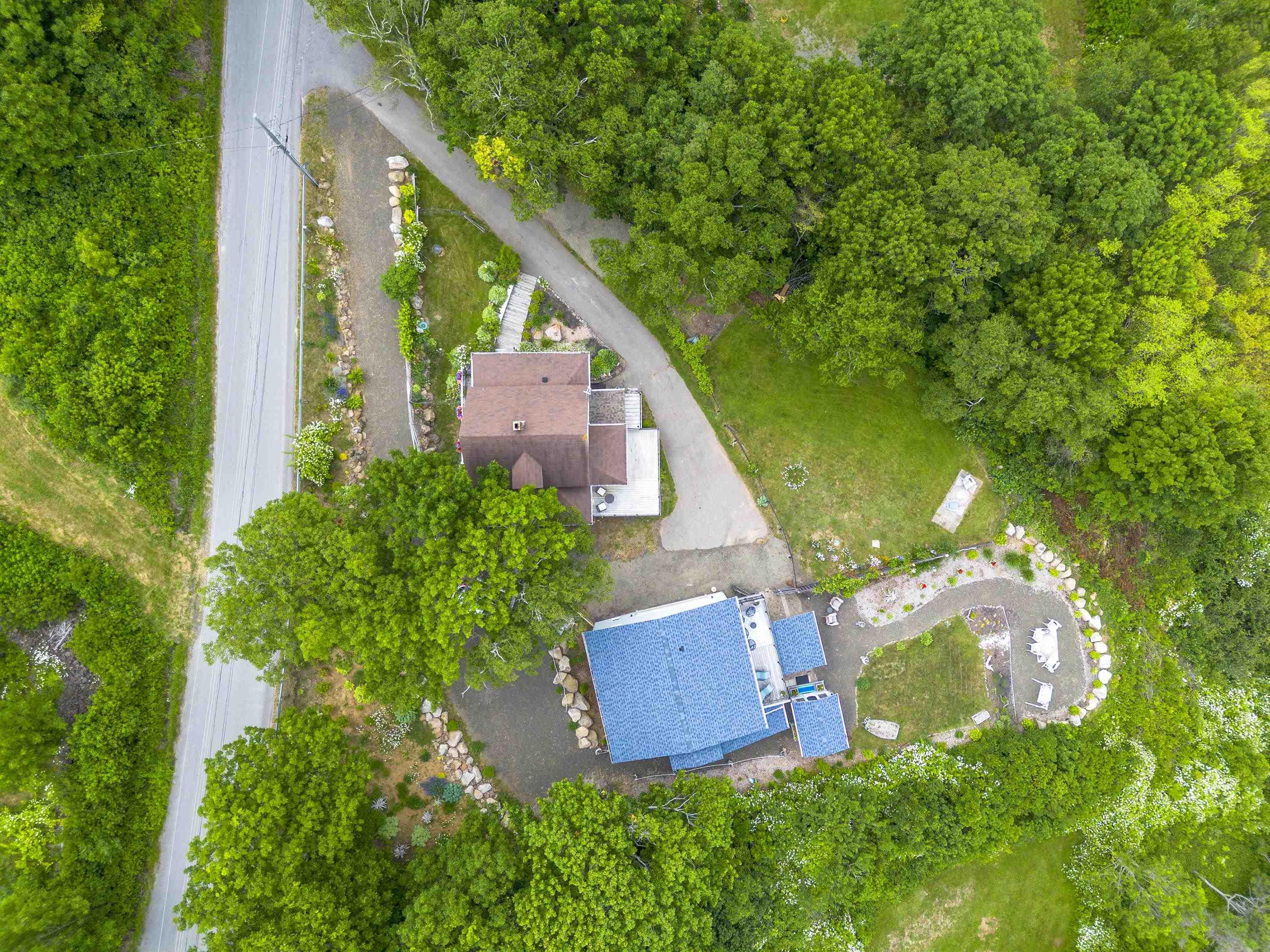 $679,900.00: 608 Granville Road, Victoria Beach