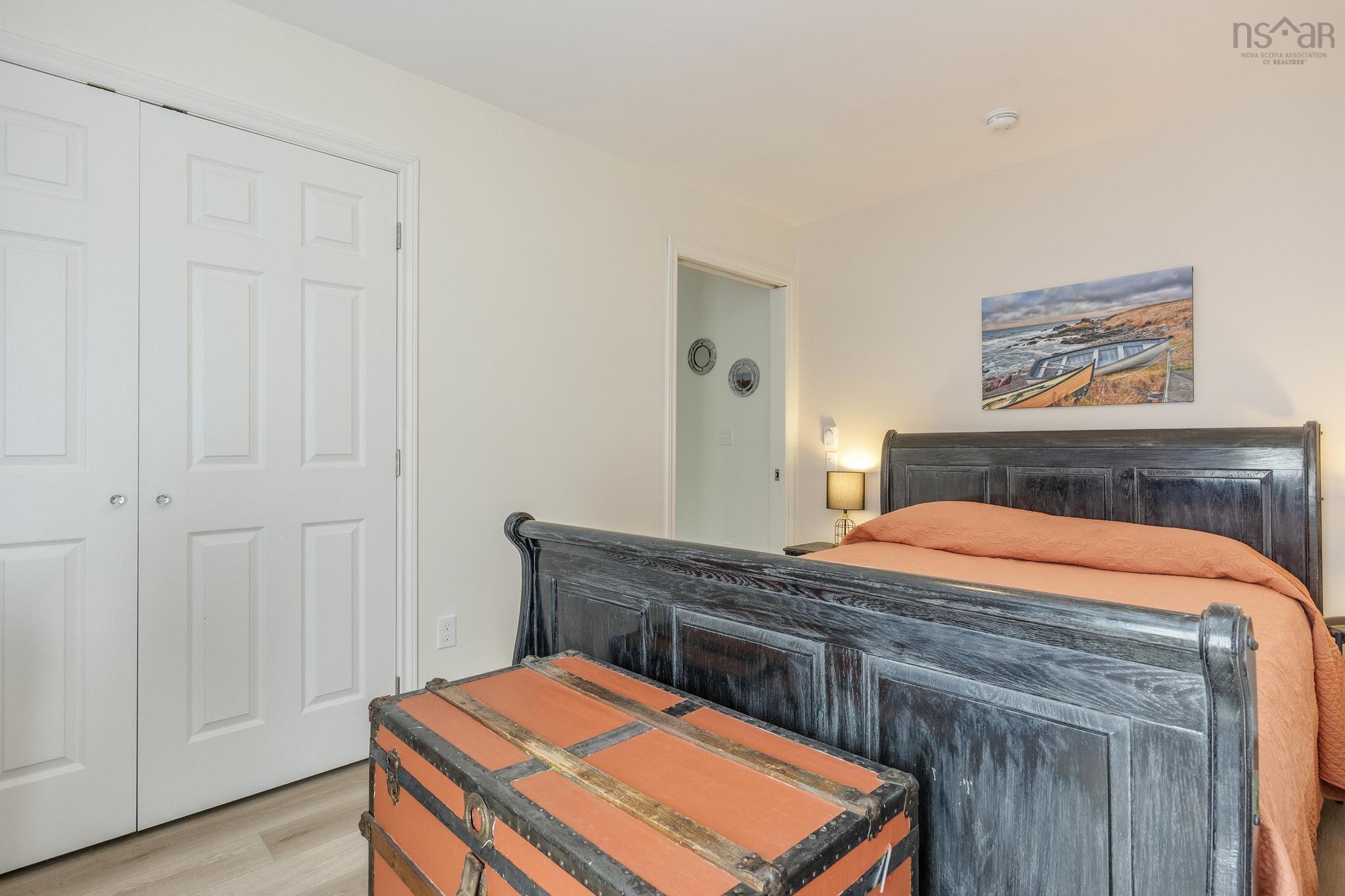 $679,900.00: 608 Granville Road, Victoria Beach