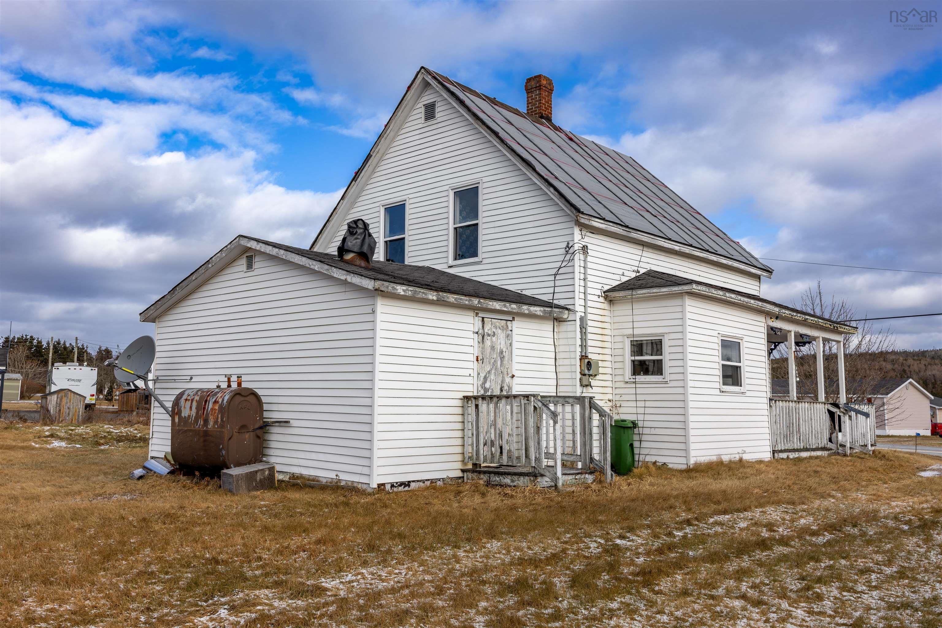 $64,900.00: 56 Isaacs Harbour Road, Isaacs Harbour