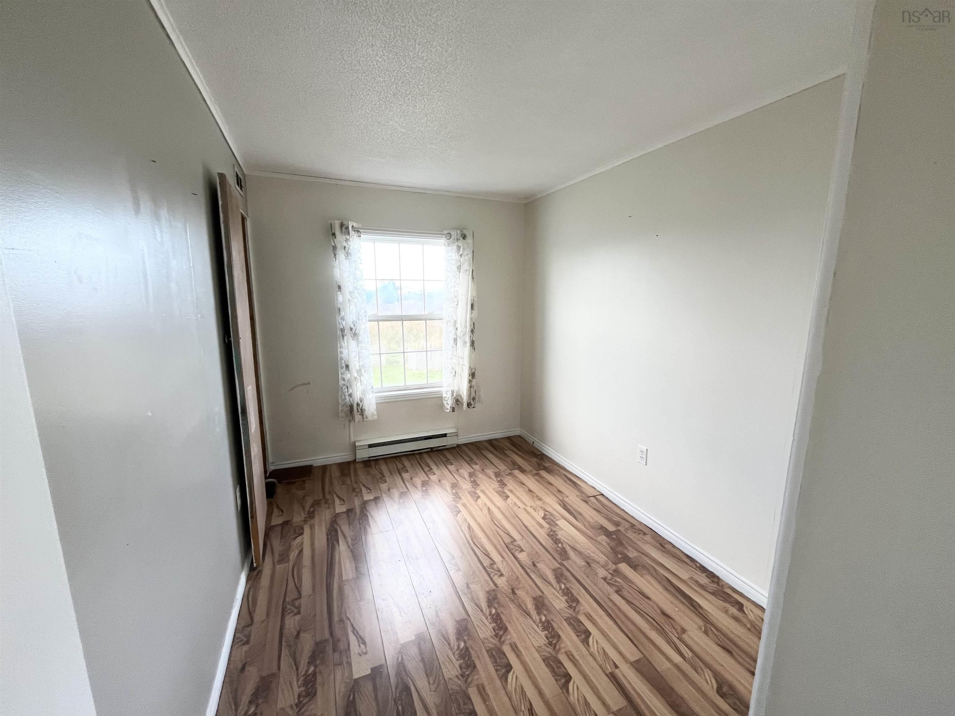 $160,000.00: 23 New Road, The Hawk