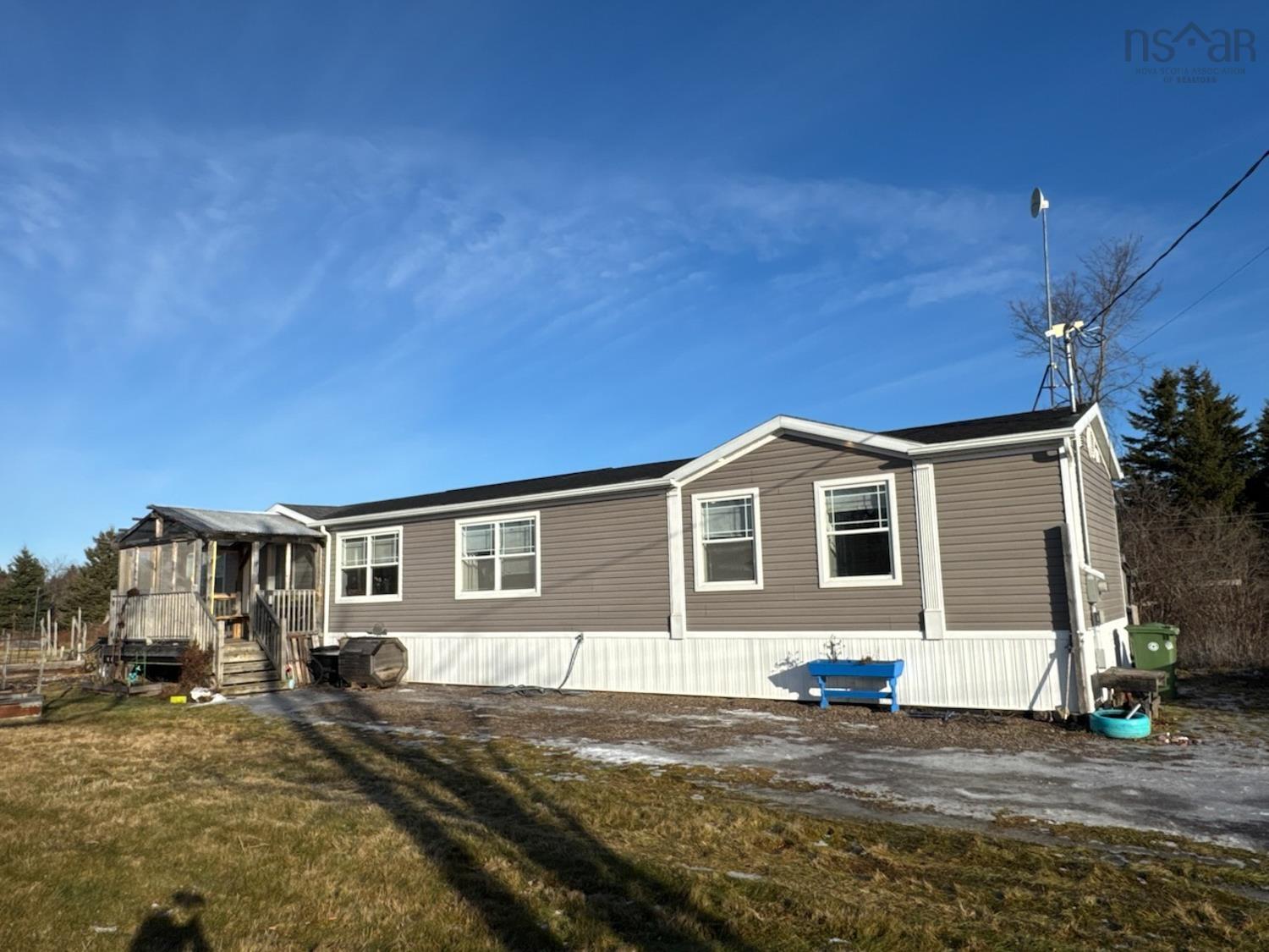 $259,000.00: 6869 HIGHWAY 2, Portapique