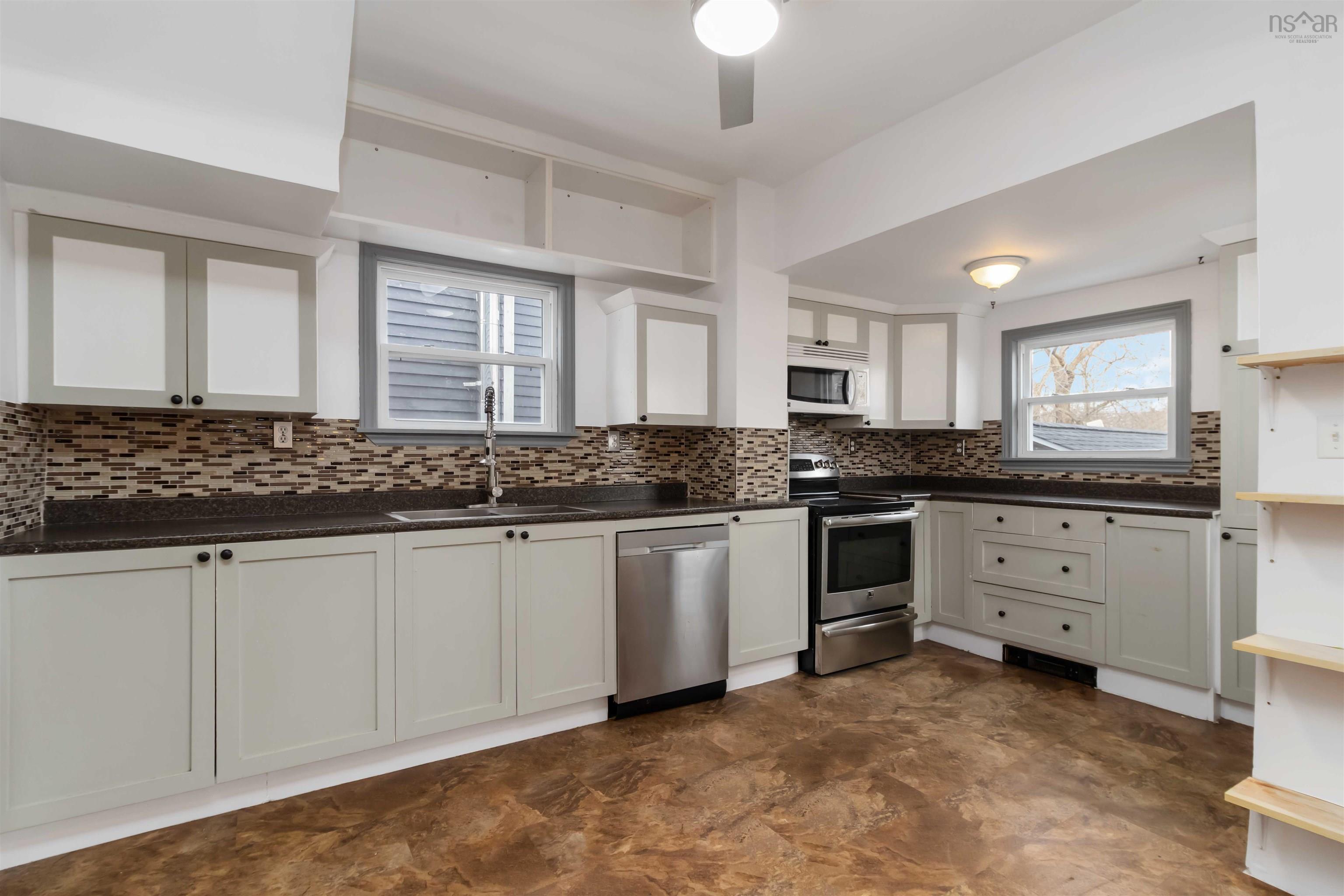 22 Rodney Road, Dartmouth, NS (MLS 202600701)