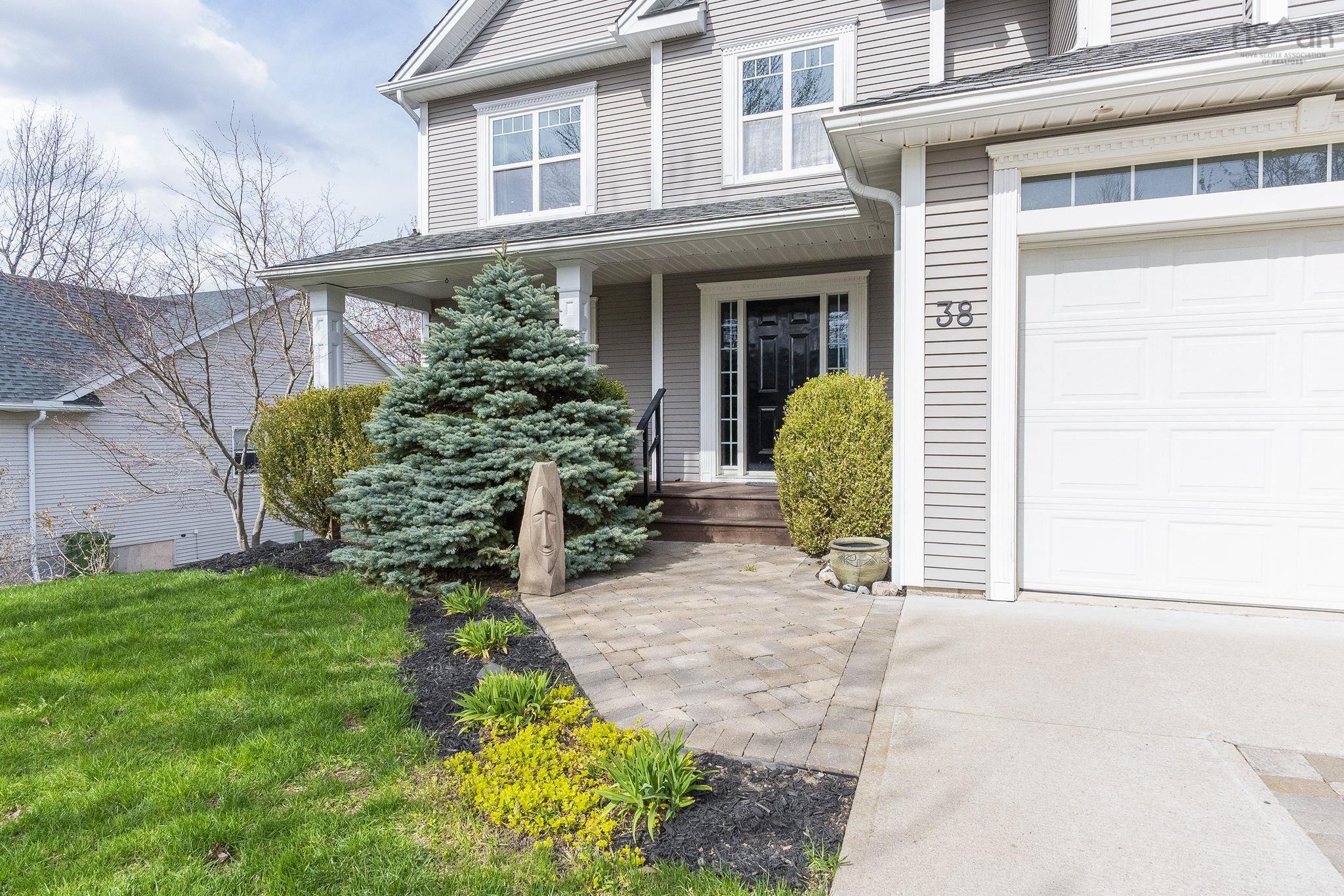 $749,900.00: 38 Dalhousie Avenue, Kentville