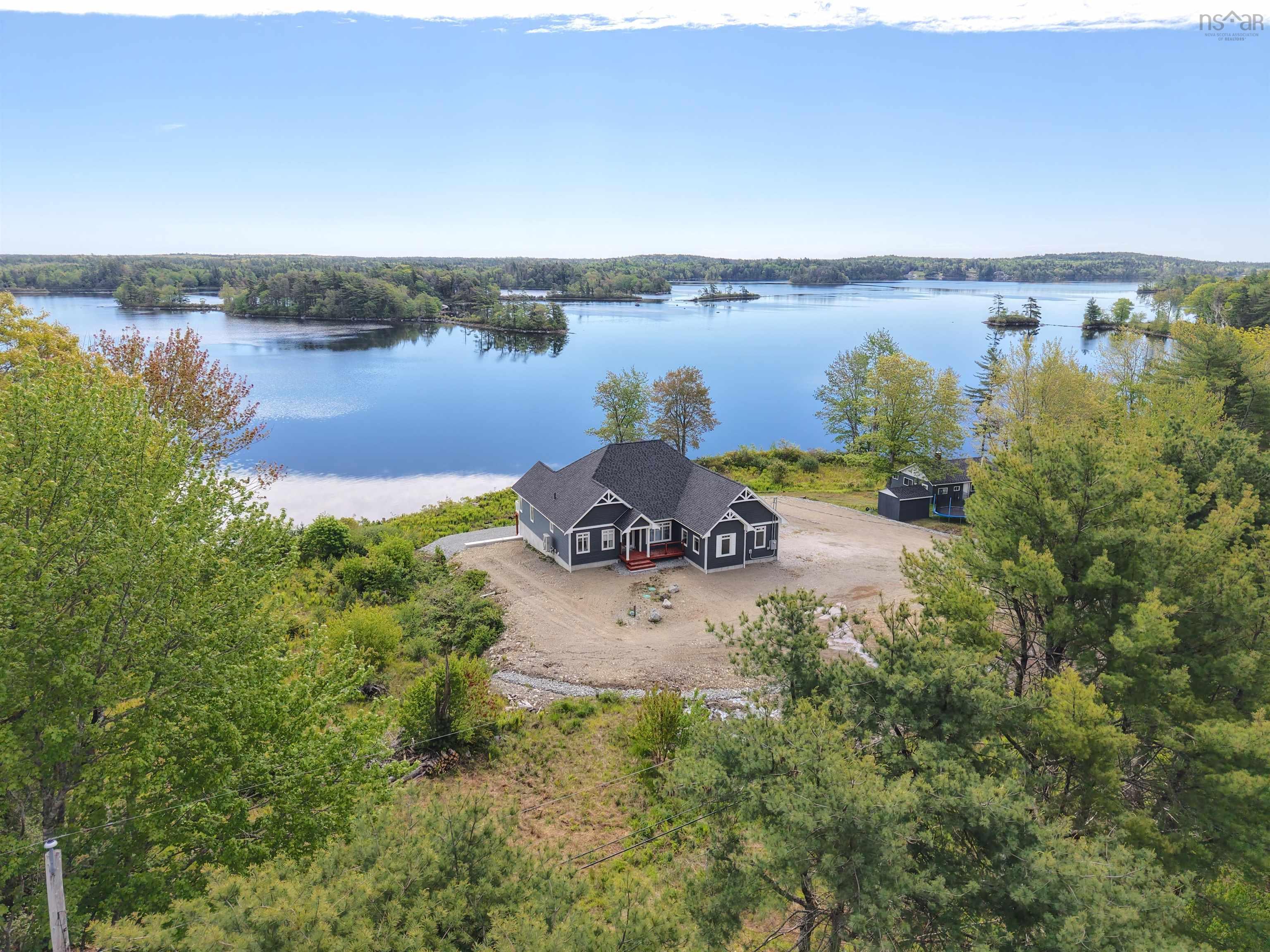 $1,680,000.00: 3224 203 Highway, Middle Ohio