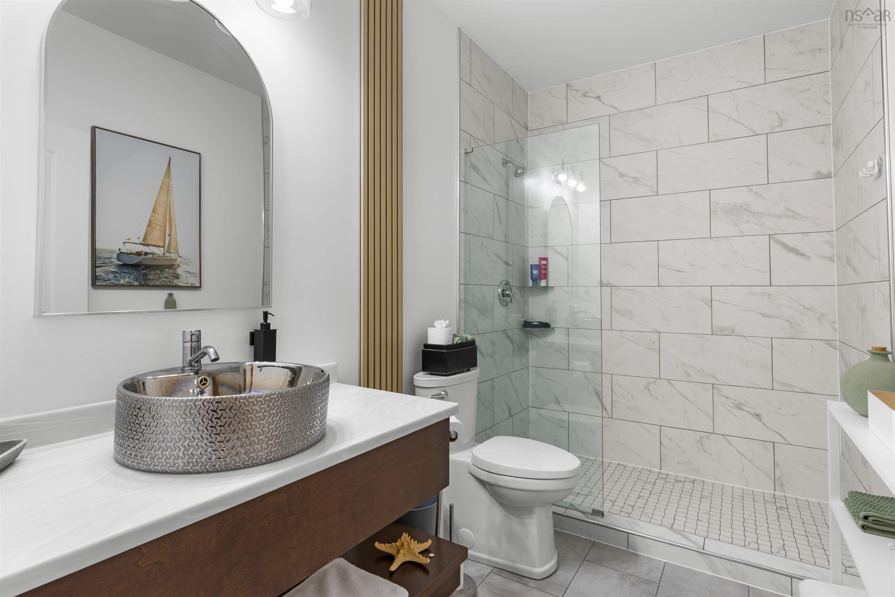 $1,680,000.00: 3224 203 Highway, Middle Ohio