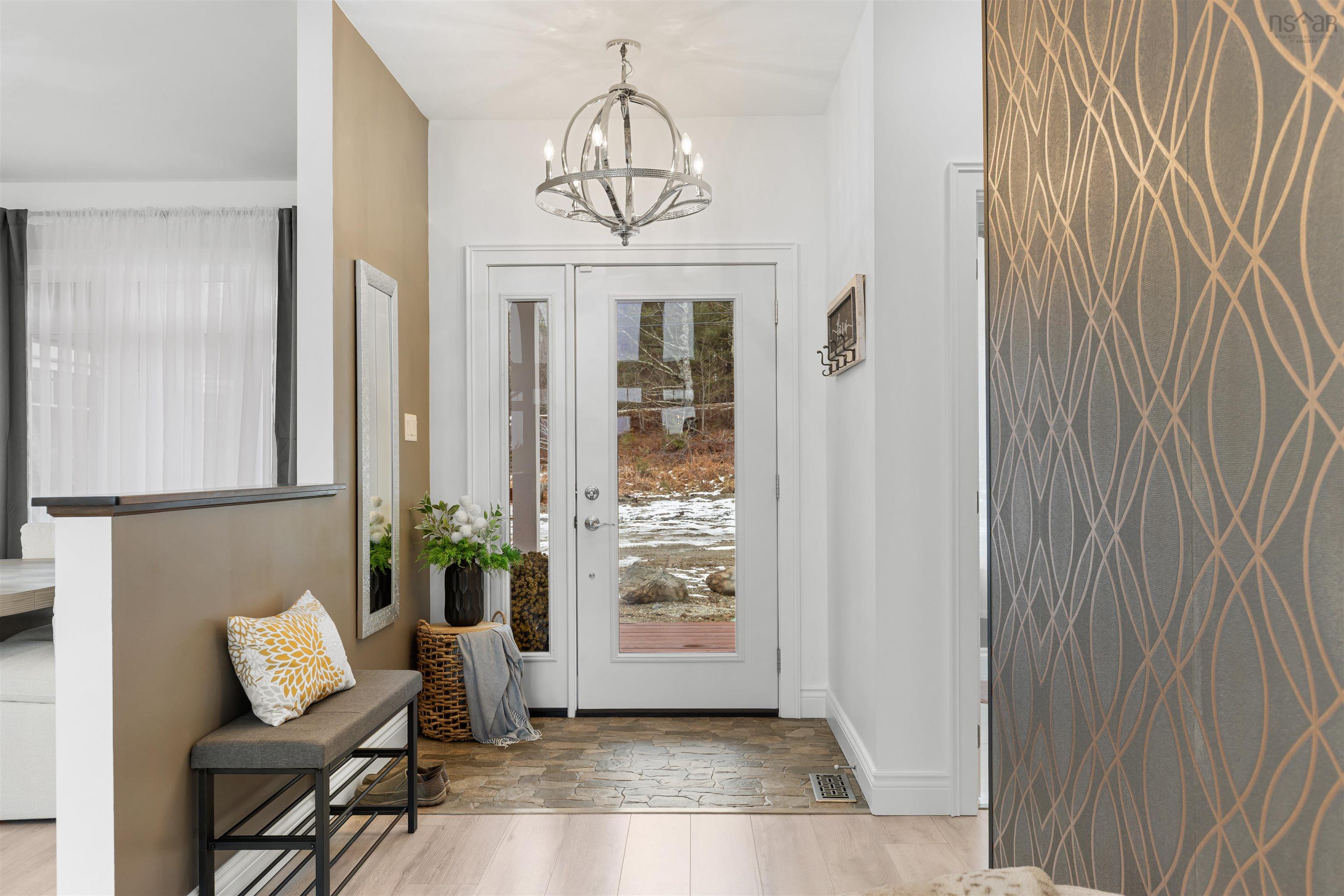 $1,680,000.00: 3224 203 Highway, Middle Ohio