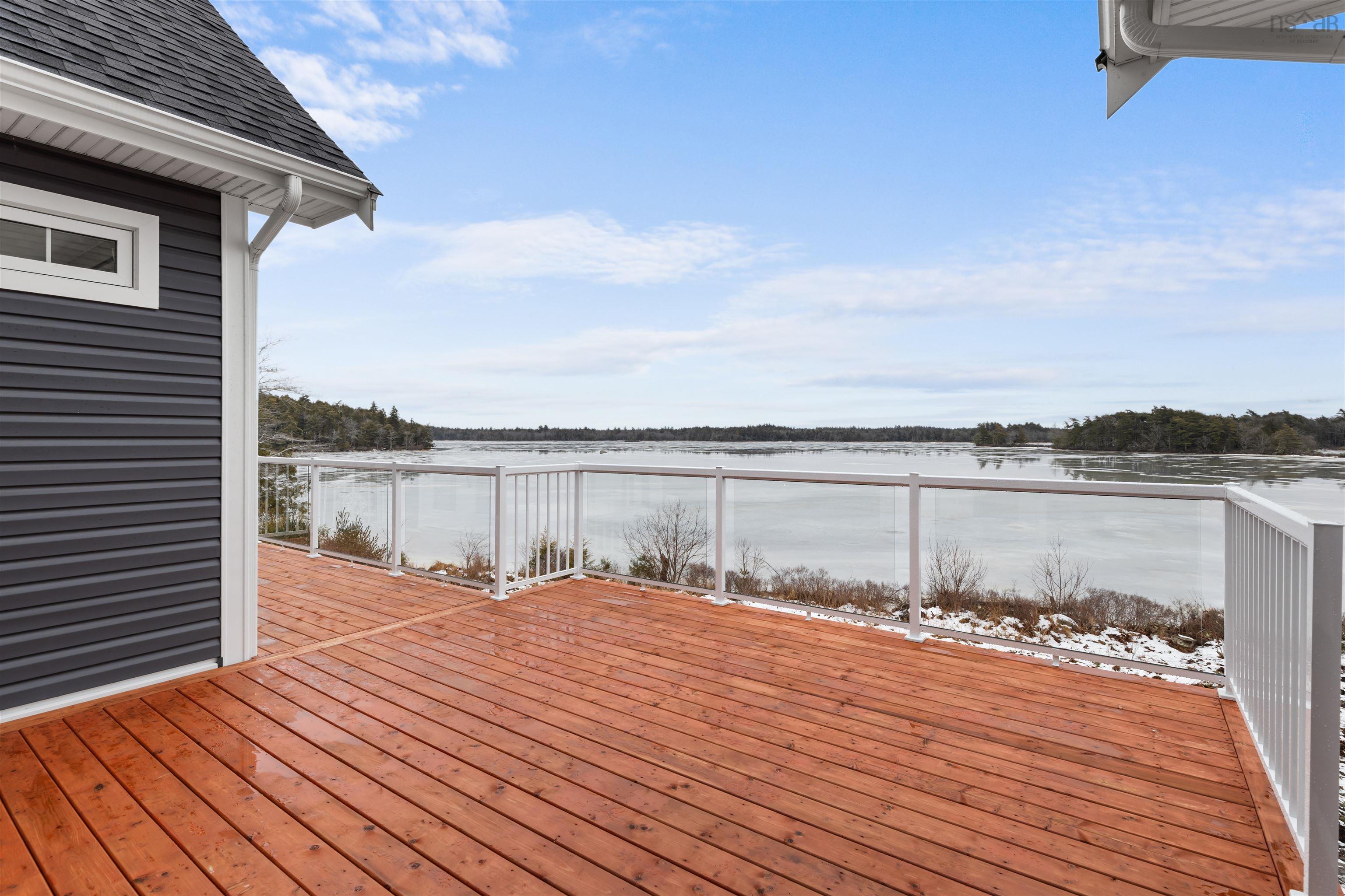 $1,680,000.00: 3224 203 Highway, Middle Ohio