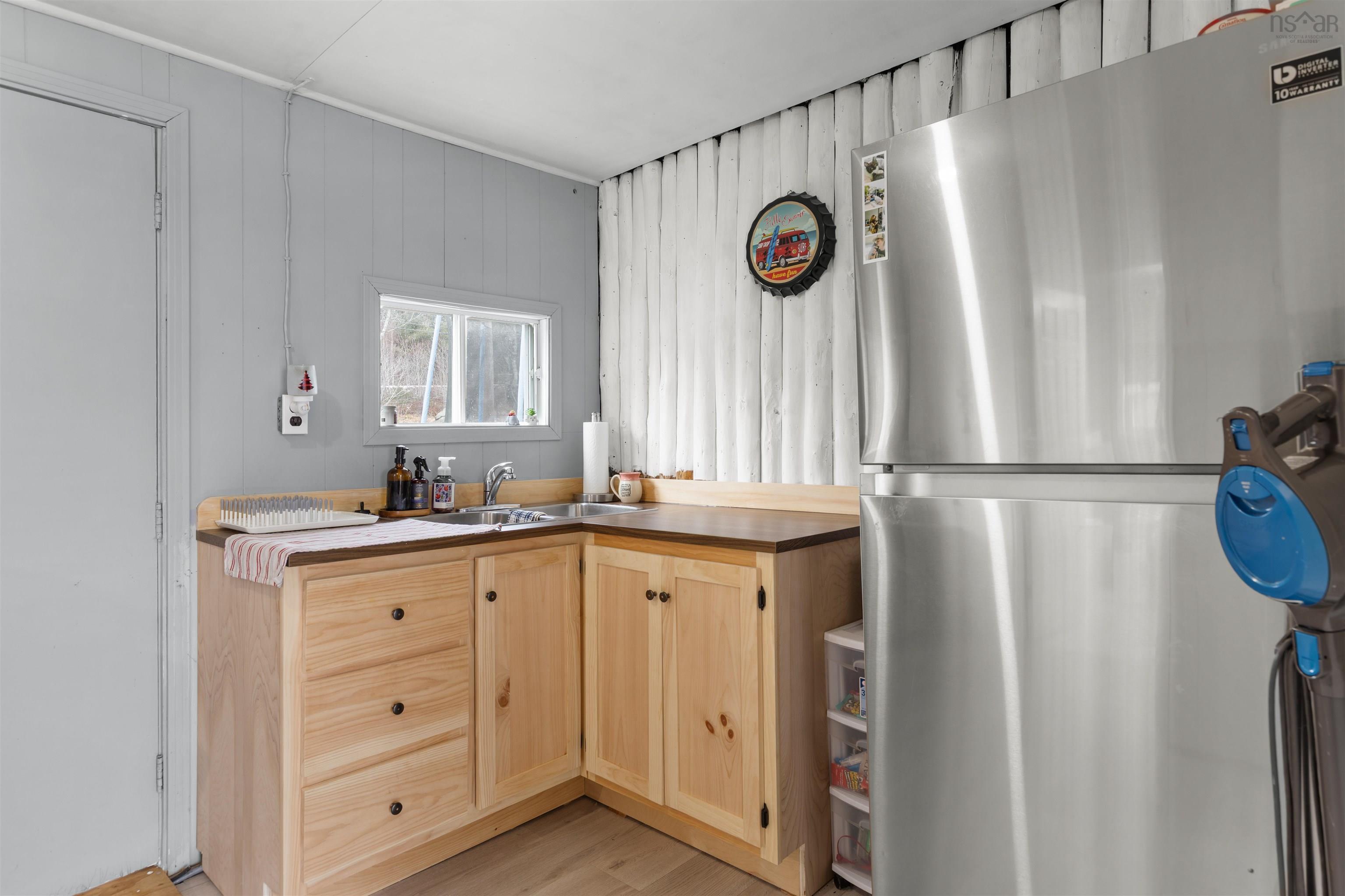 $1,680,000.00: 3224 203 Highway, Middle Ohio