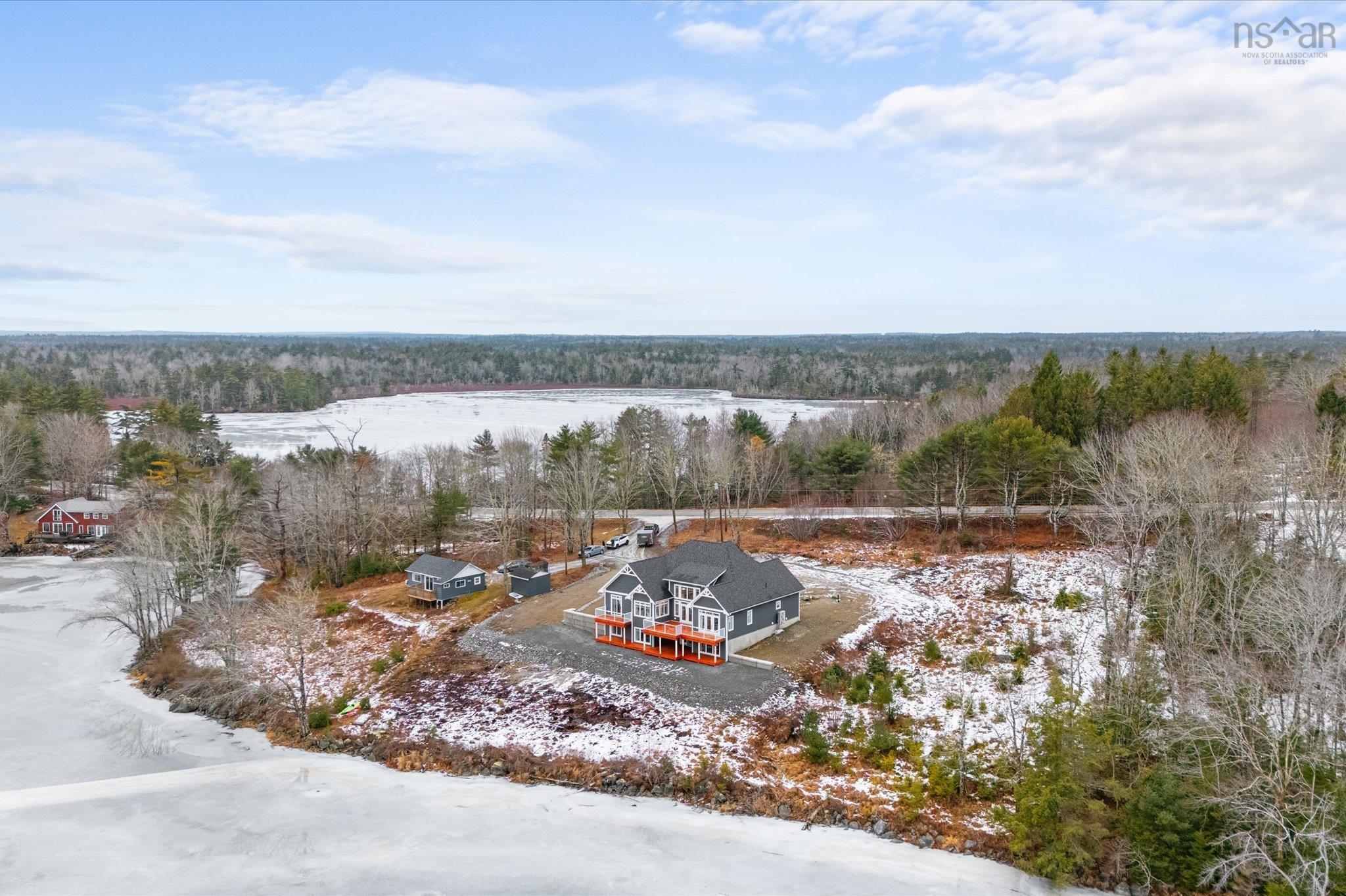 $1,680,000.00: 3224 203 Highway, Middle Ohio