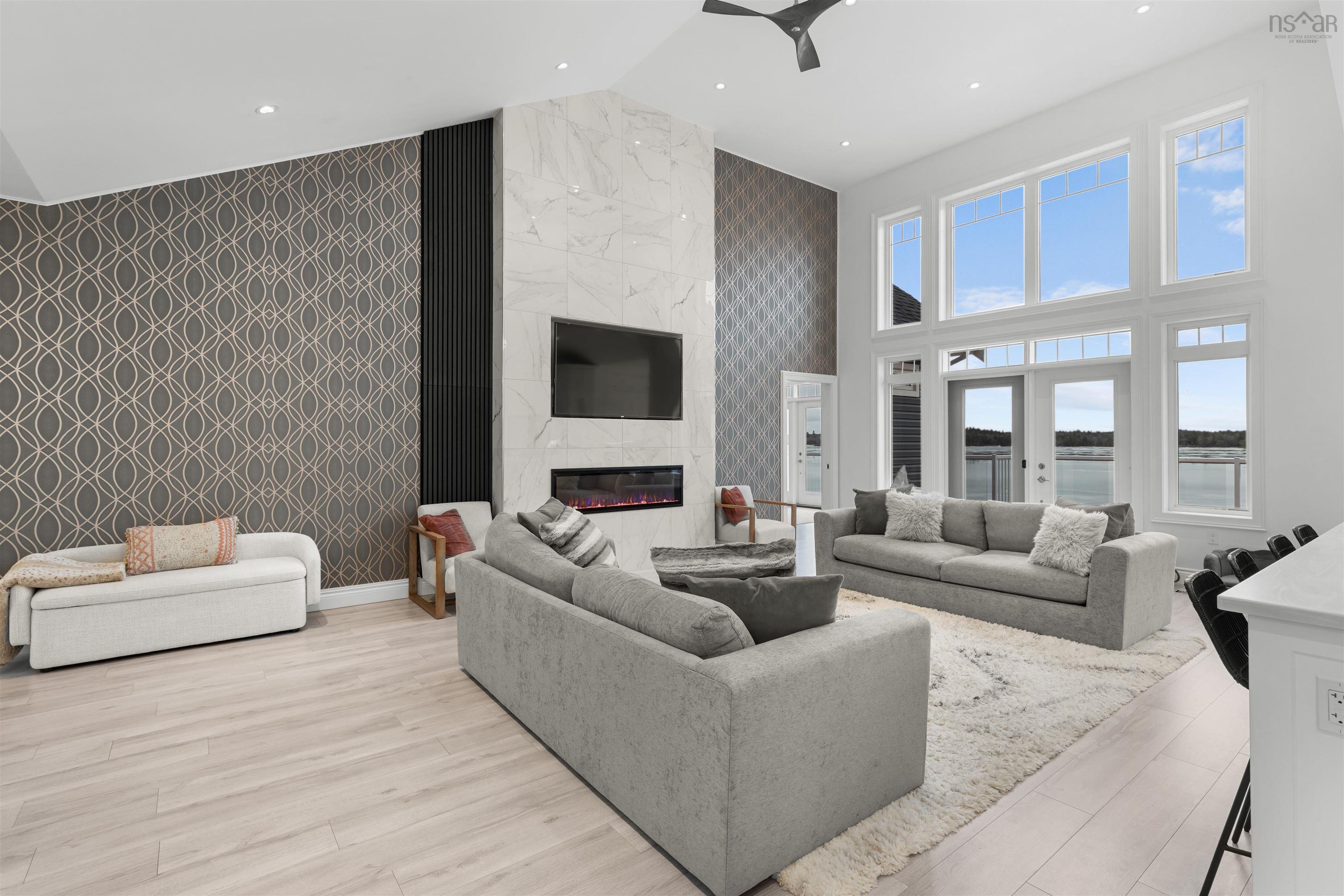 $1,680,000.00: 3224 203 Highway, Middle Ohio