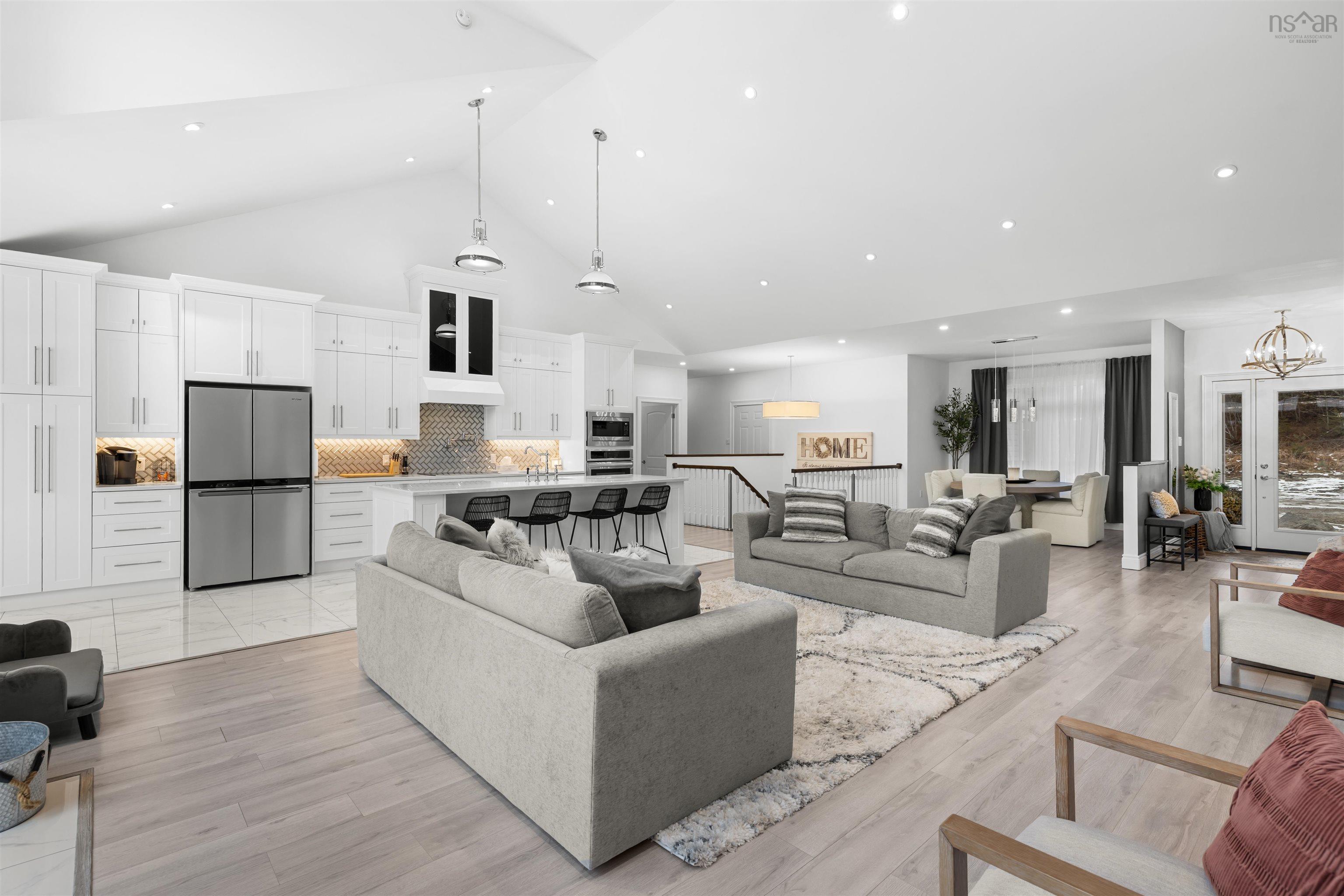 $1,680,000.00: 3224 203 Highway, Middle Ohio