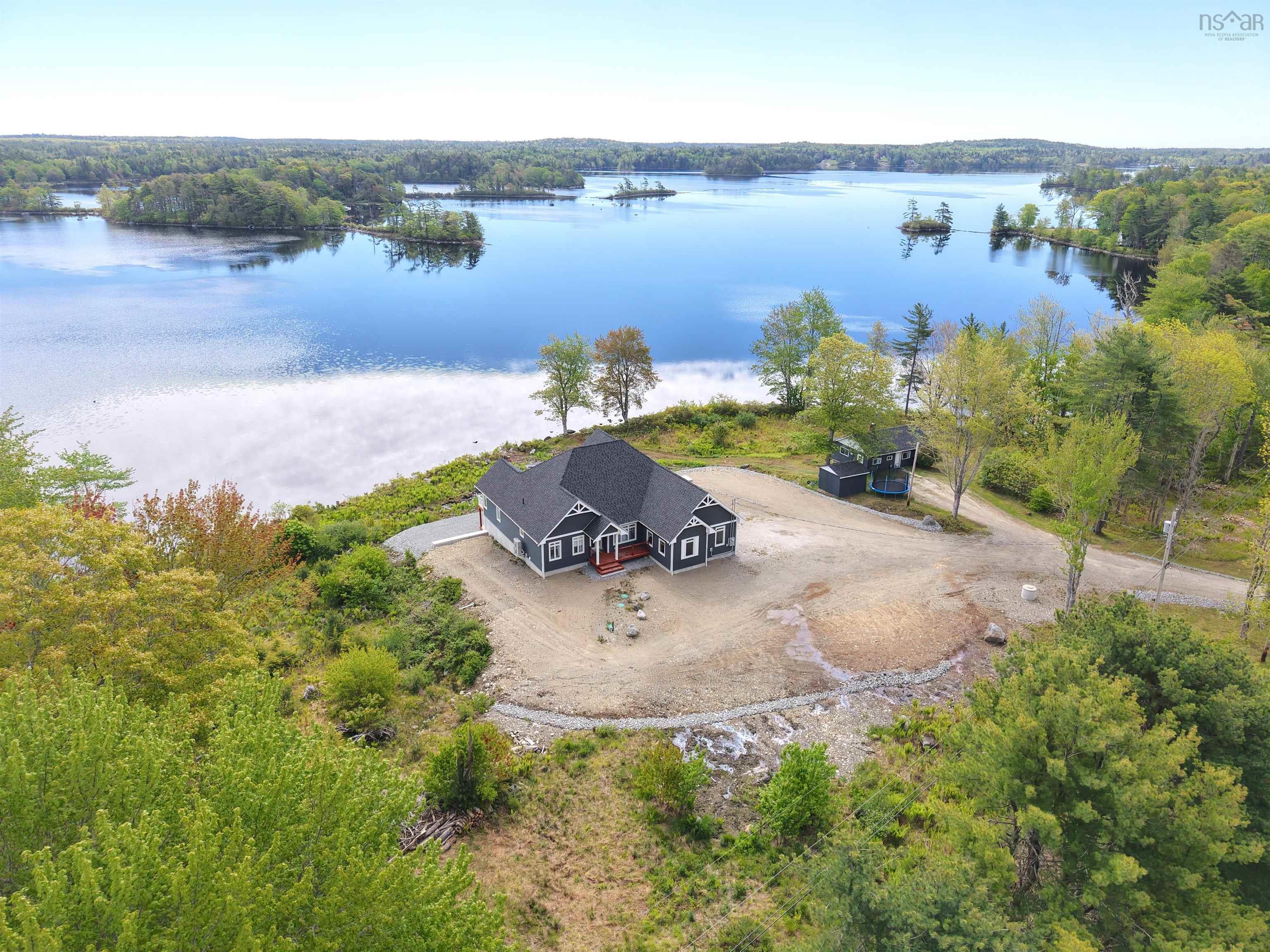$1,680,000.00: 3224 203 Highway, Middle Ohio