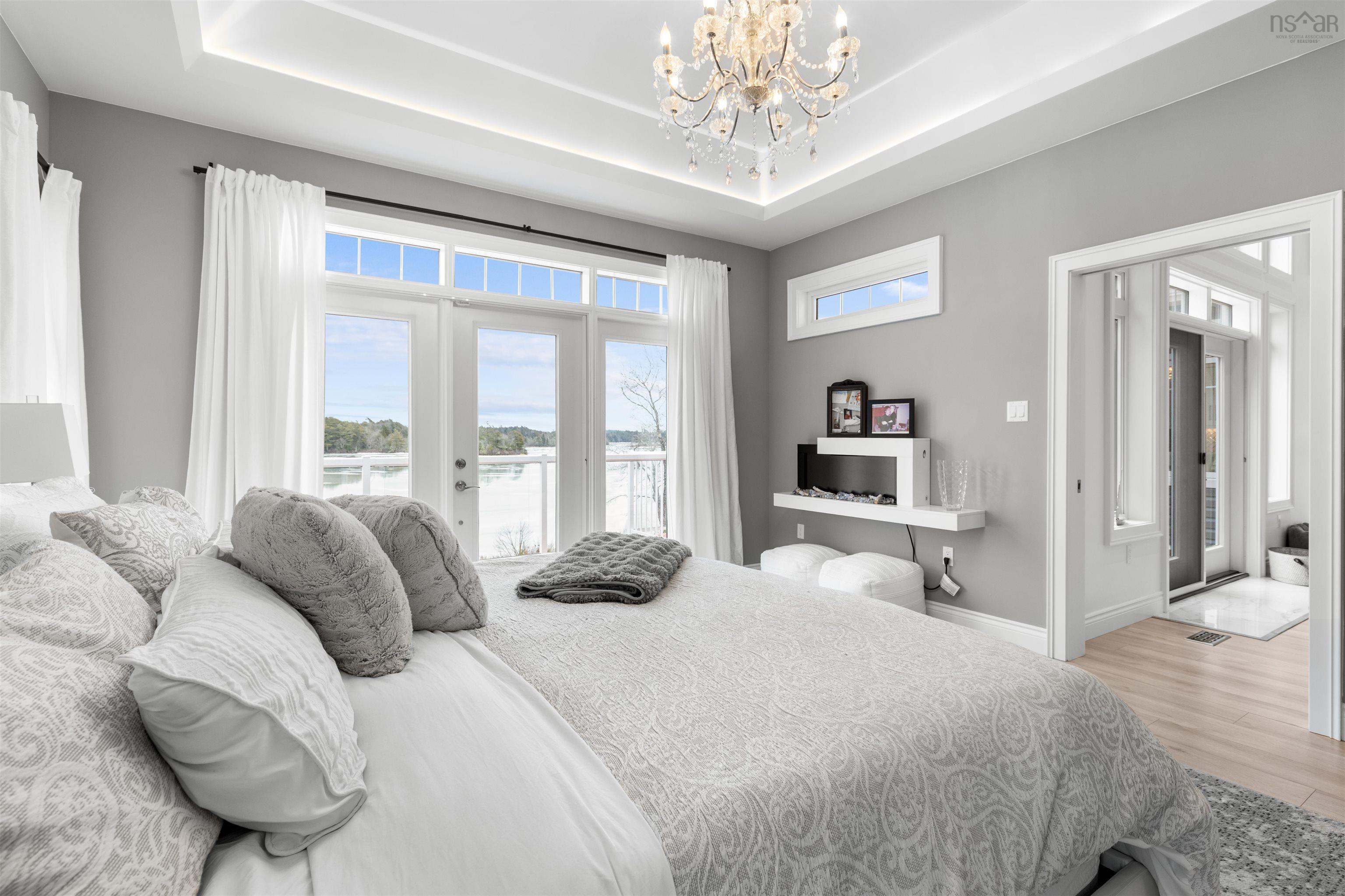 $1,680,000.00: 3224 203 Highway, Middle Ohio