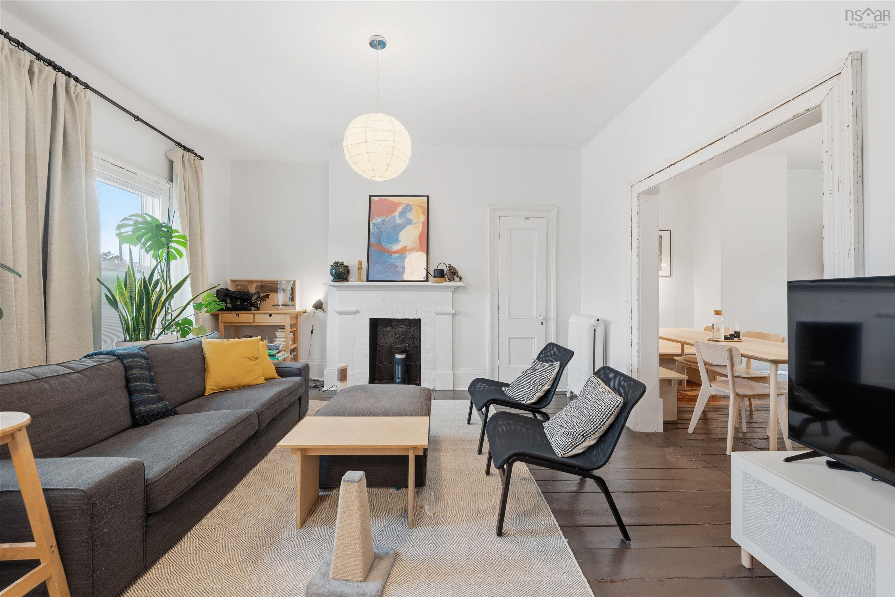 $725,000.00: 2464 Creighton Street, Halifax