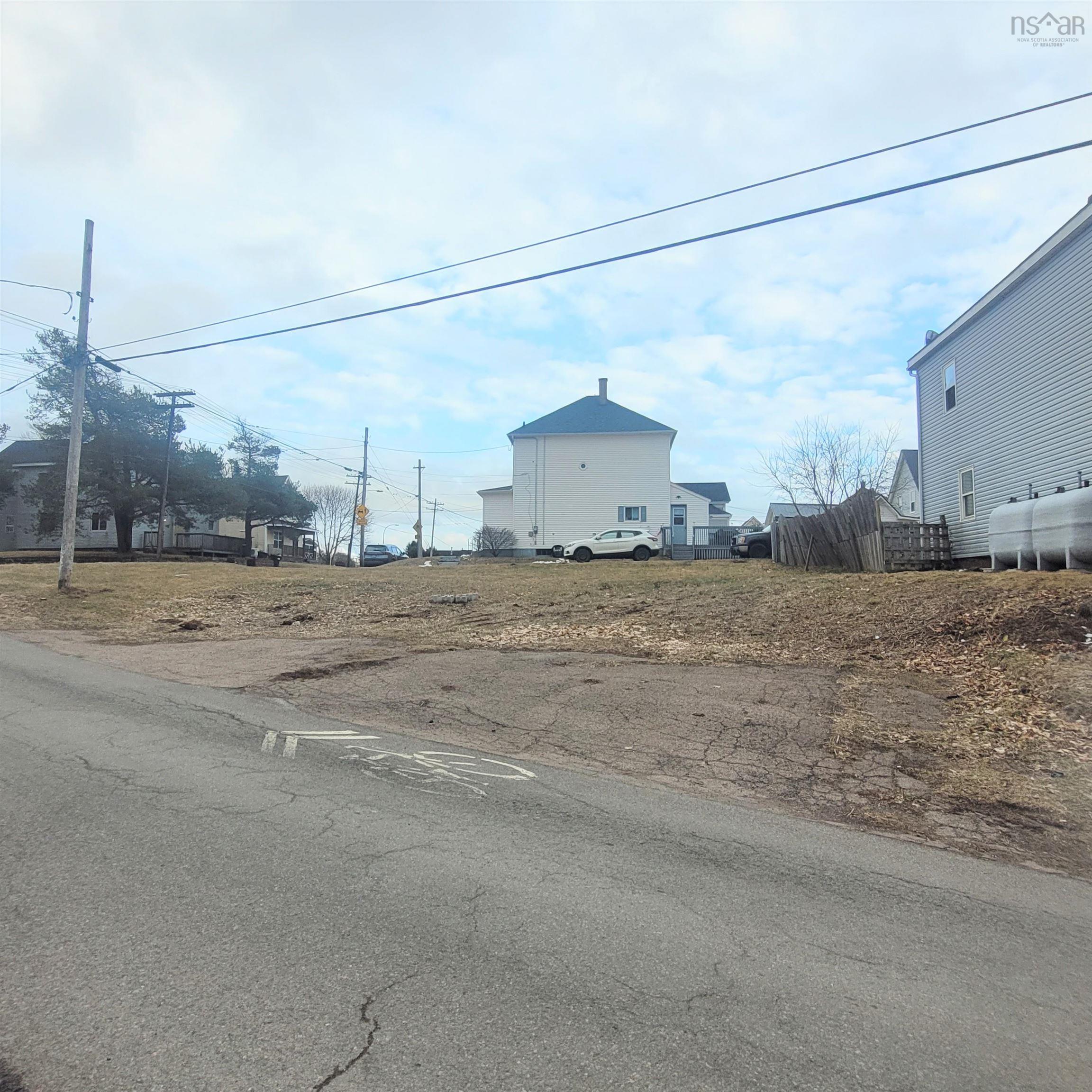 1 Park Street, Amherst, NS (MLS® 202600842)
