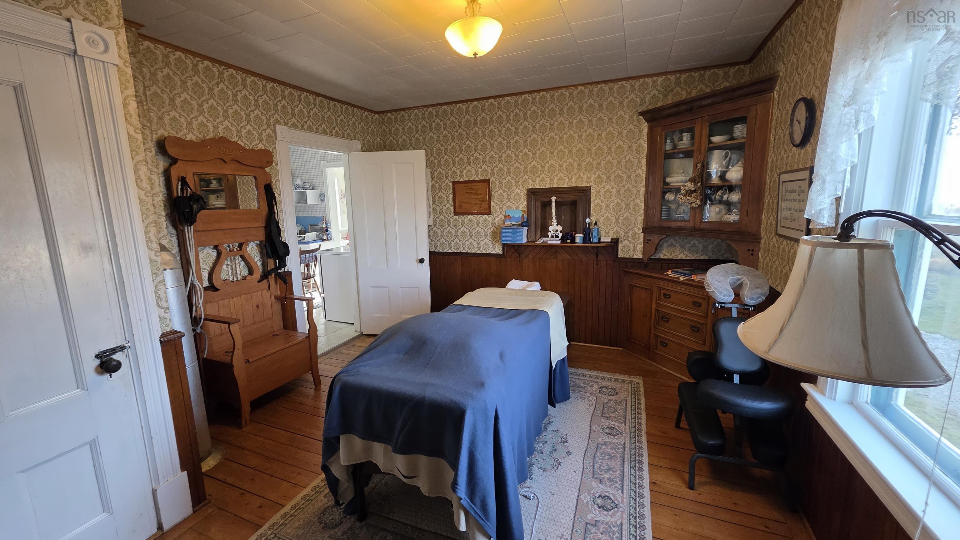 $349,000.00: 3702 209 Highway, Advocate Harbour