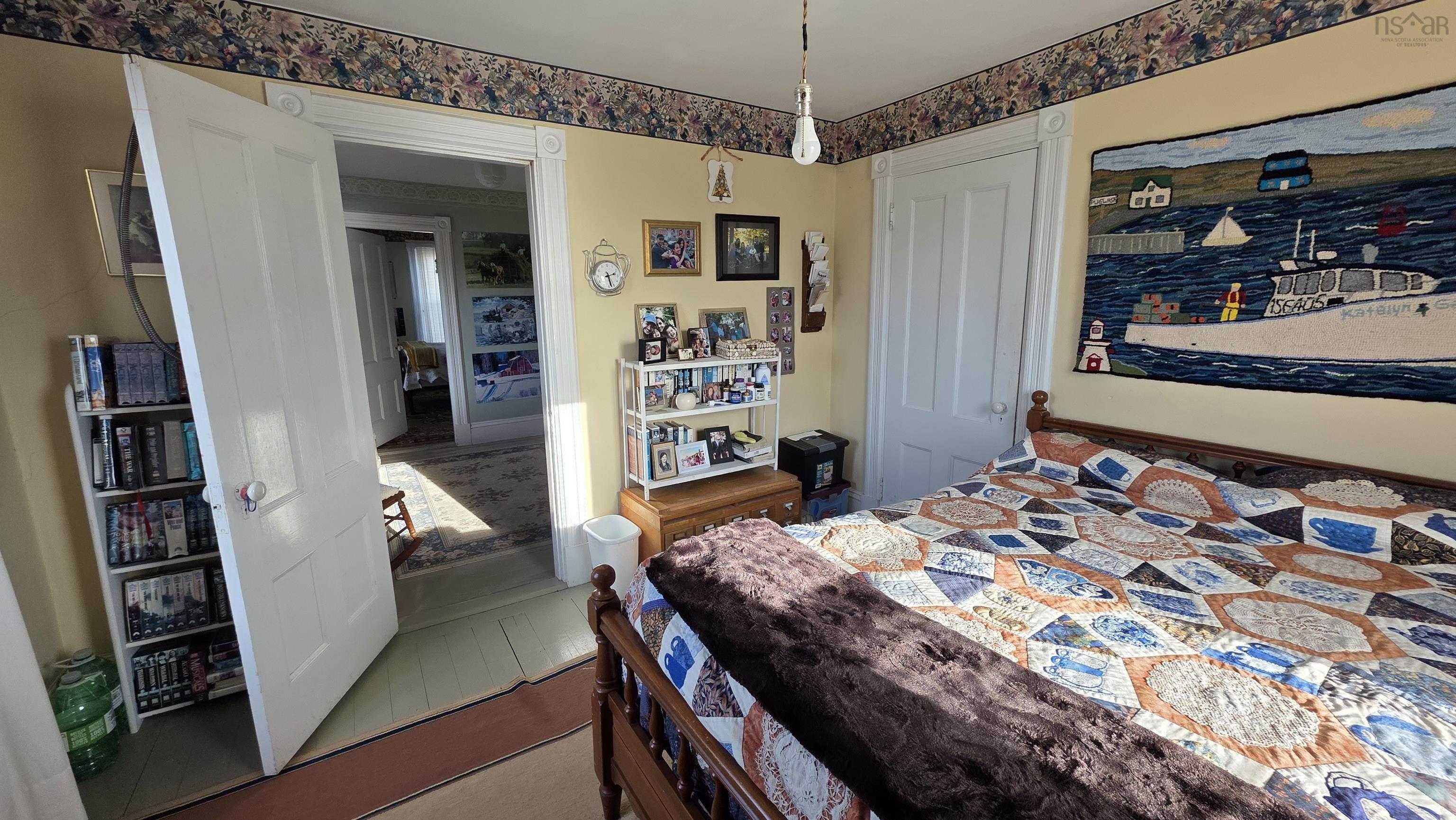 $349,000.00: 3702 209 Highway, Advocate Harbour