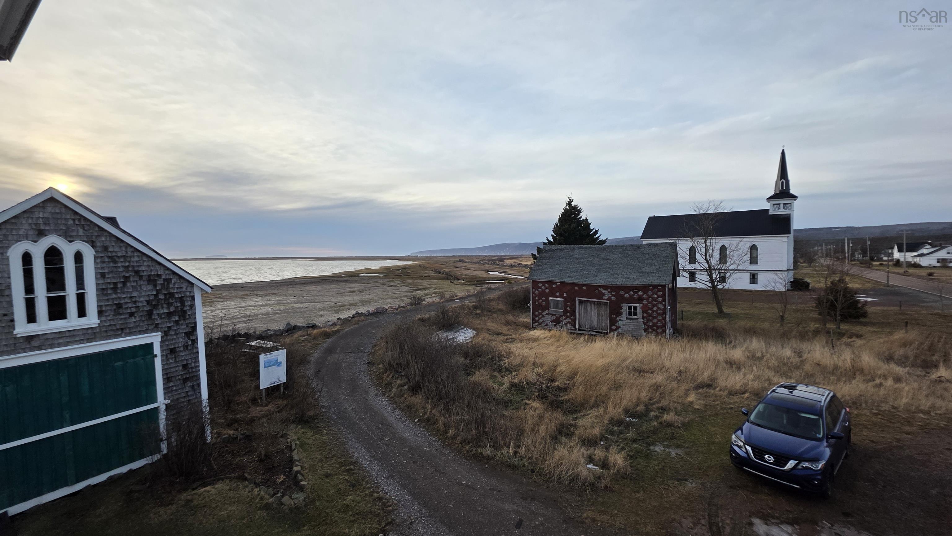 $349,000.00: 3702 209 Highway, Advocate Harbour