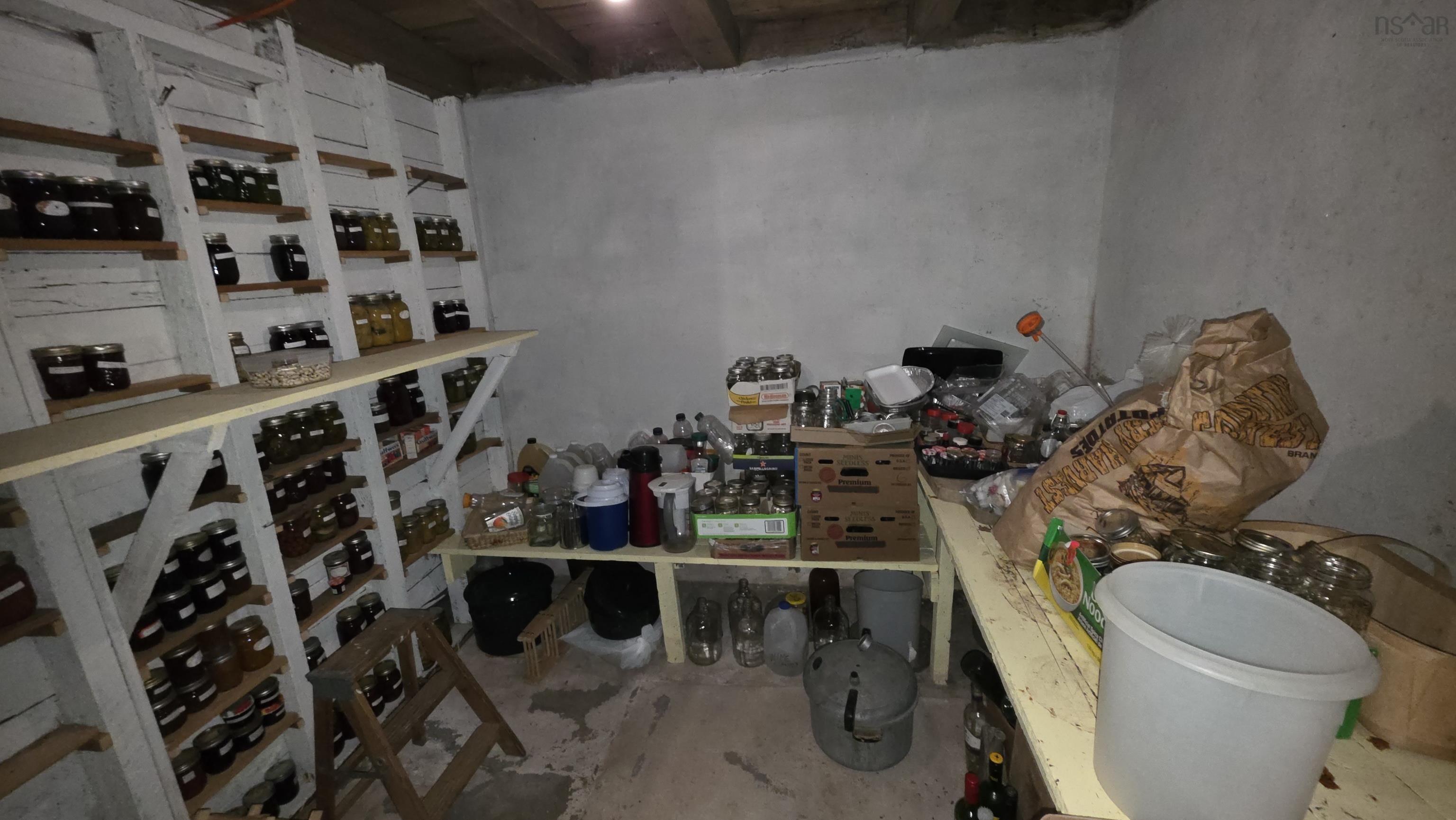 $349,000.00: 3702 209 Highway, Advocate Harbour