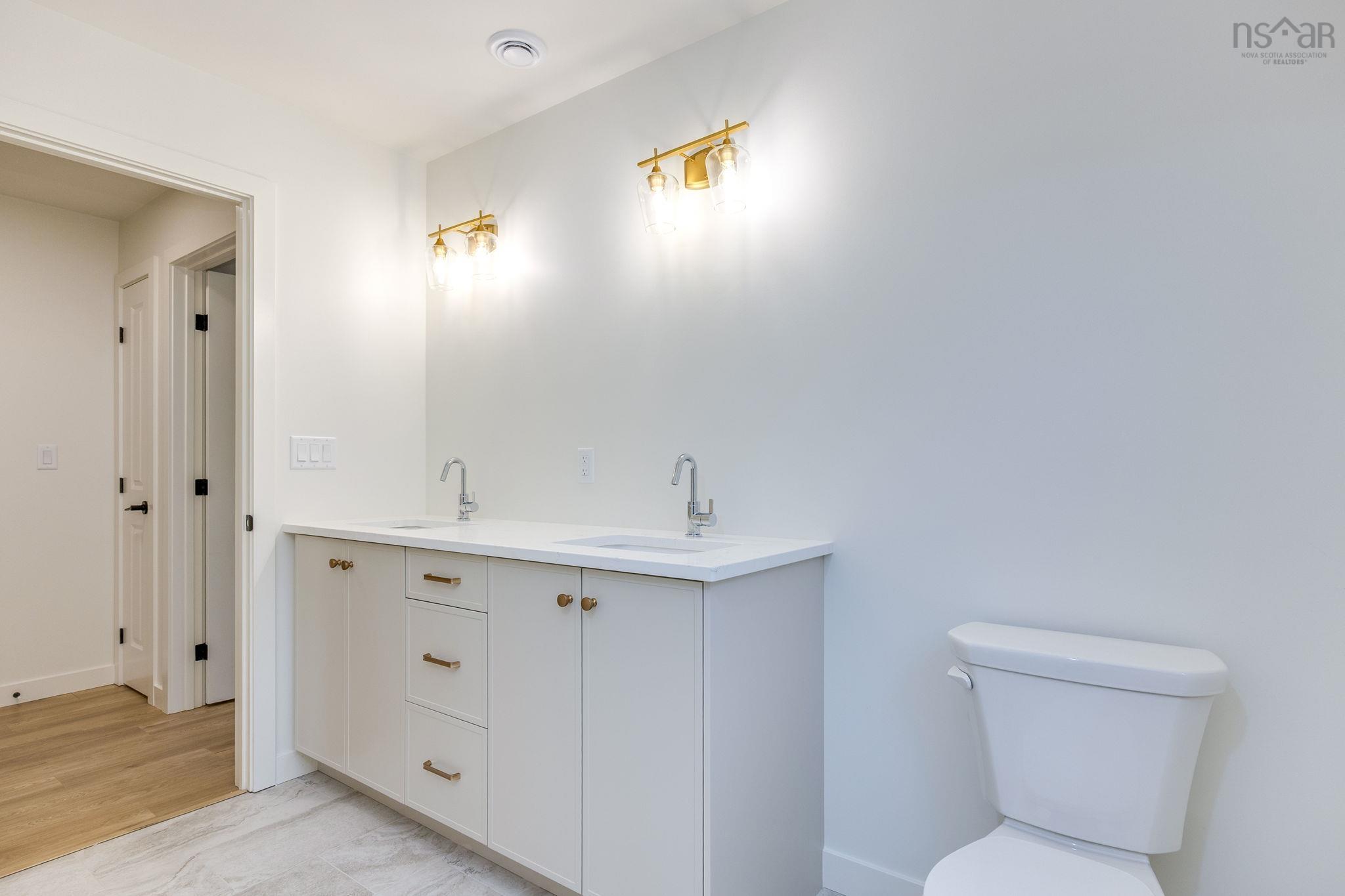 $982,500.00: GW-5 32 Gardenia Way, Dartmouth