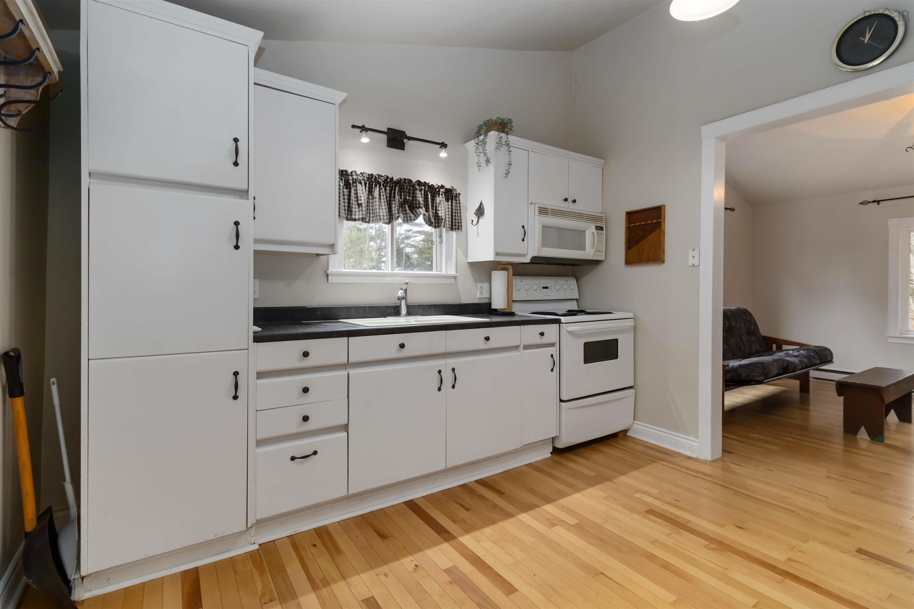 $292,400.00: 186 Old Kettle Road, Mill Village
