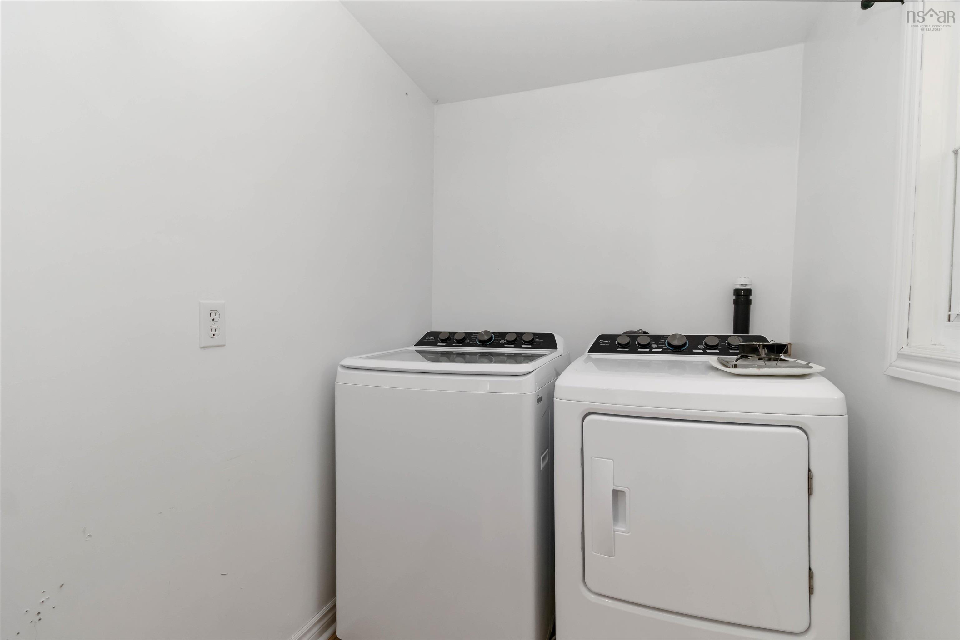 $292,400.00: 186 Old Kettle Road, Mill Village