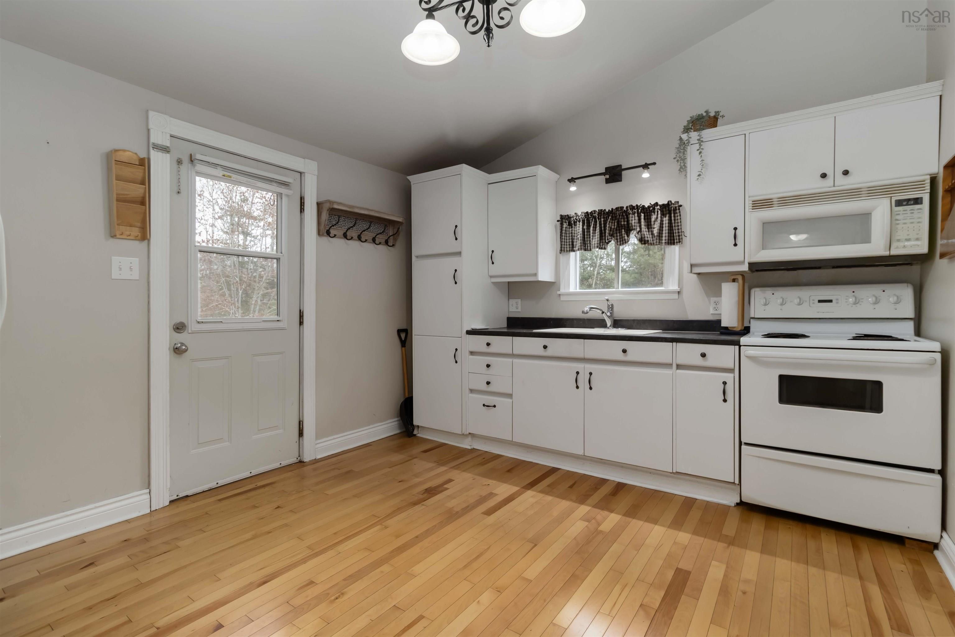 $292,400.00: 186 Old Kettle Road, Mill Village