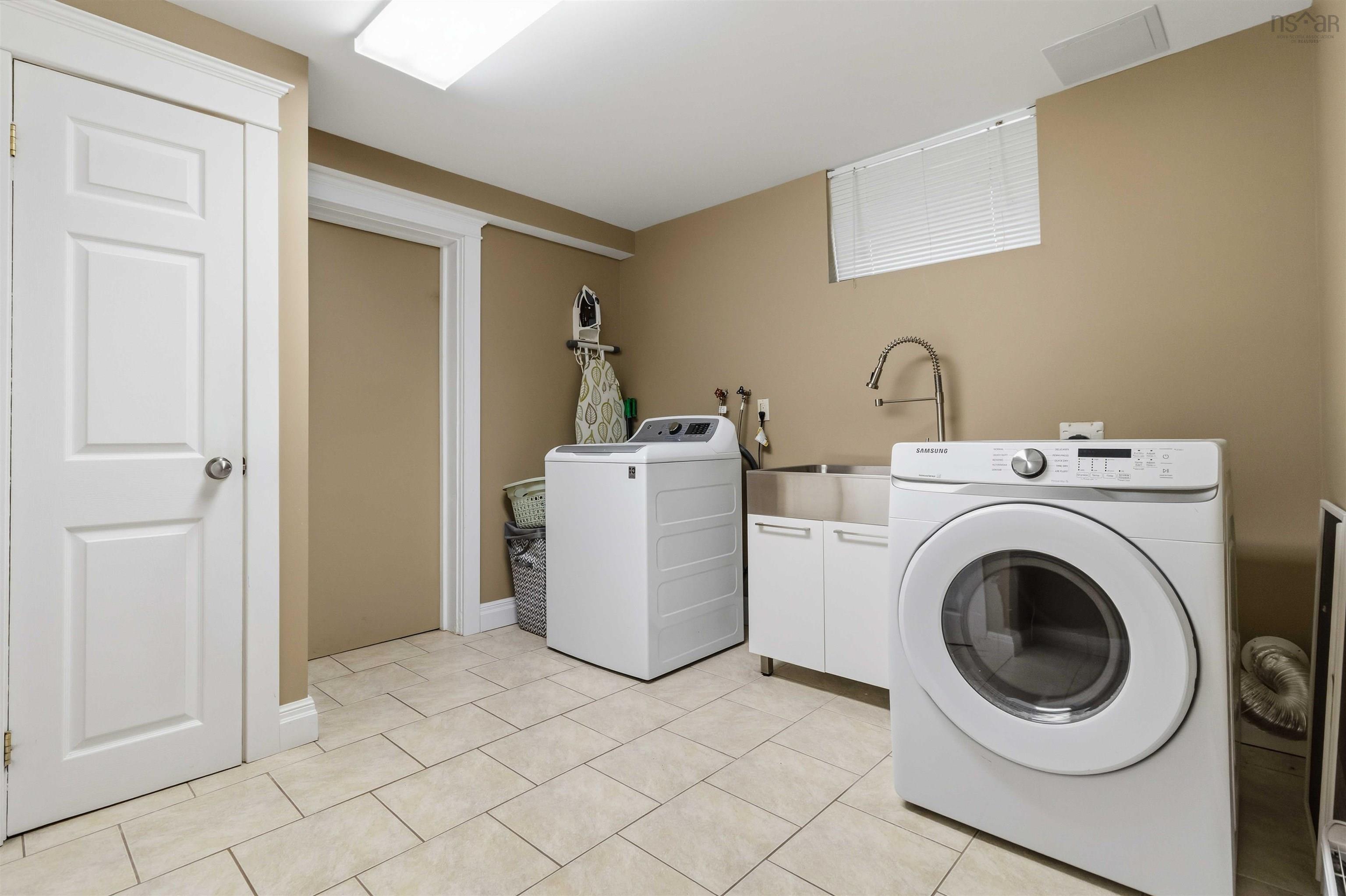 42 Lodge Drive, Halifax, NS (MLS 202600905)