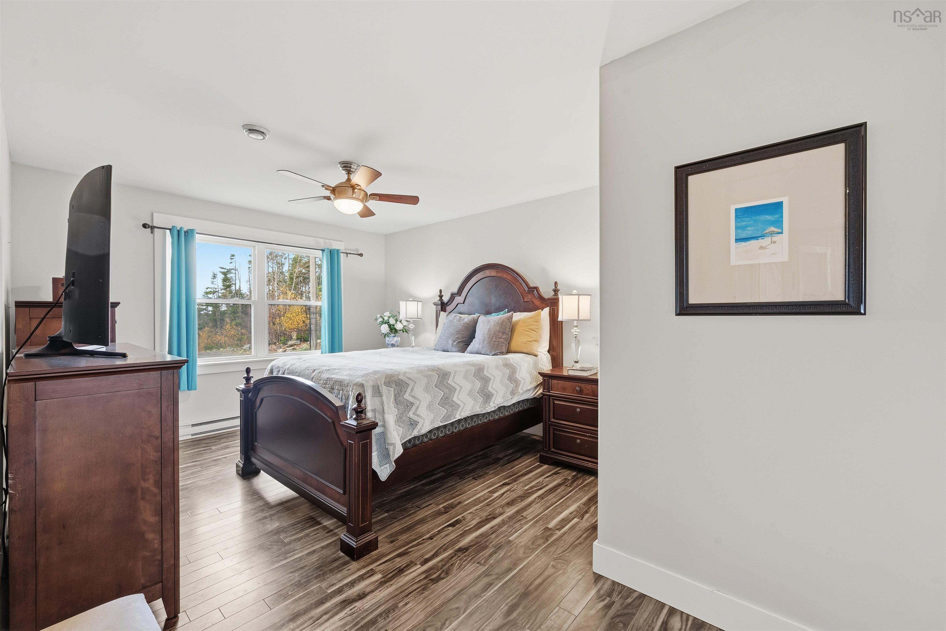 $565,000.00: 281 Heselton Drive, Ostrea Lake