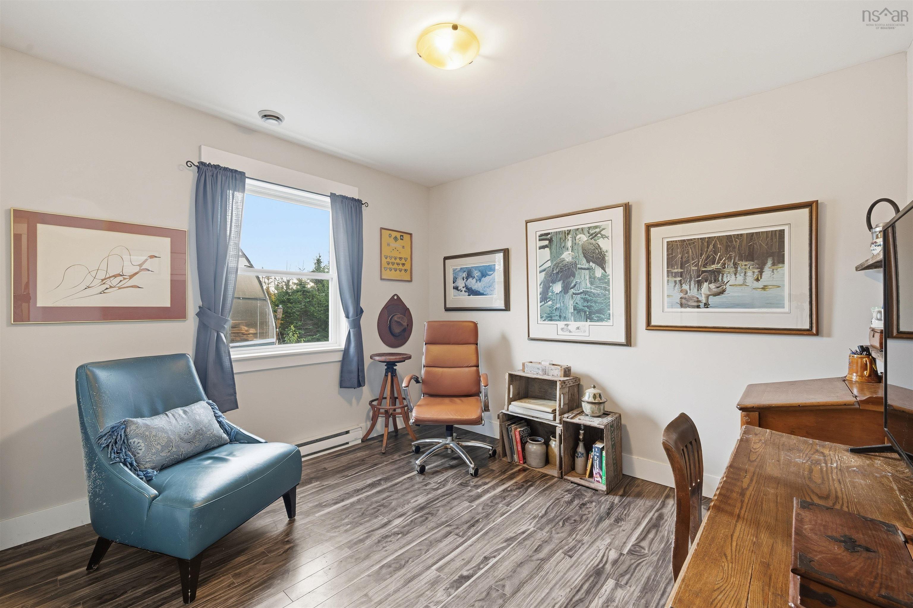 $565,000.00: 281 Heselton Drive, Ostrea Lake