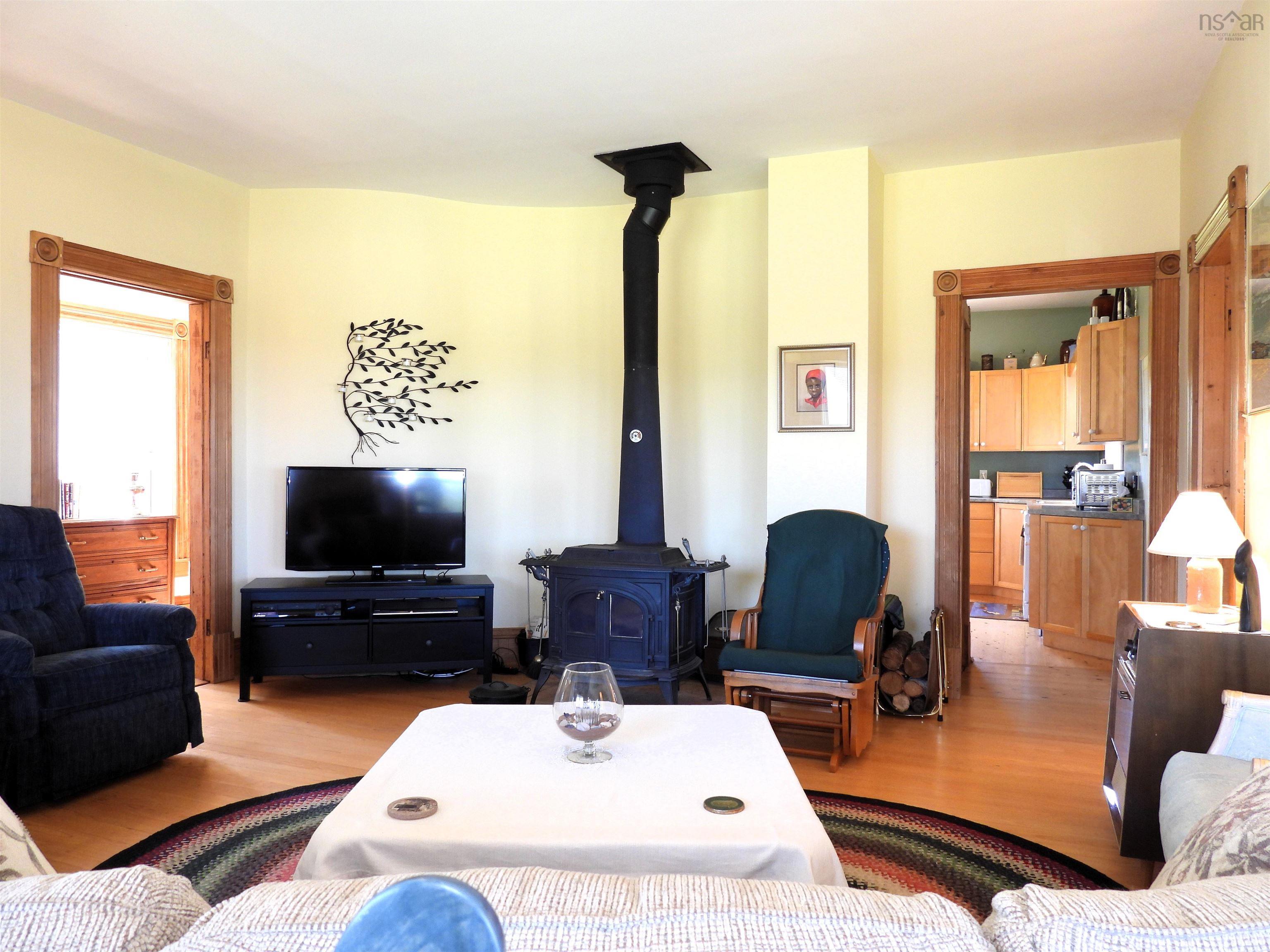$549,900.00: 5939 366 Highway, Lorneville