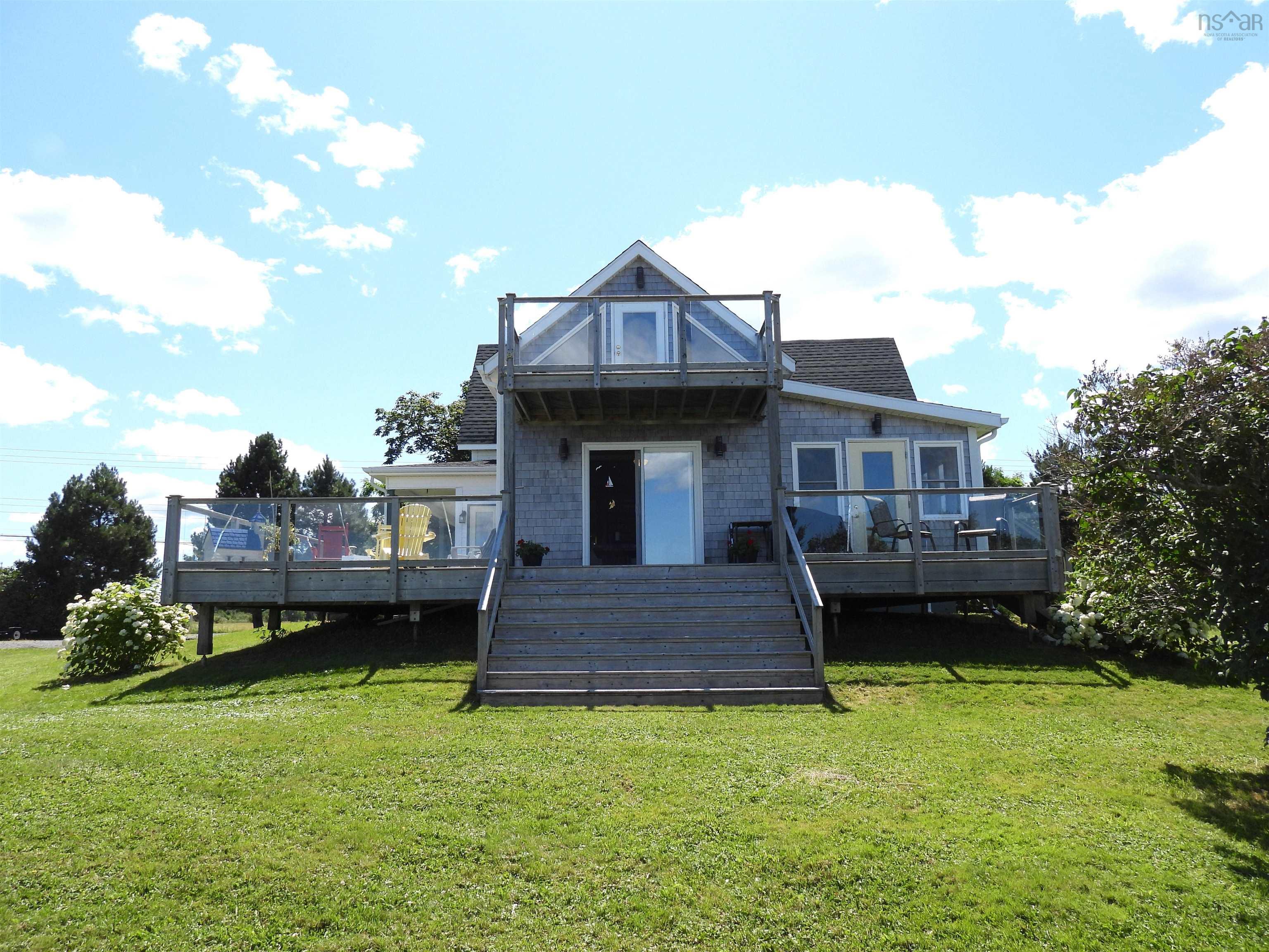 $549,900.00: 5939 366 Highway, Lorneville
