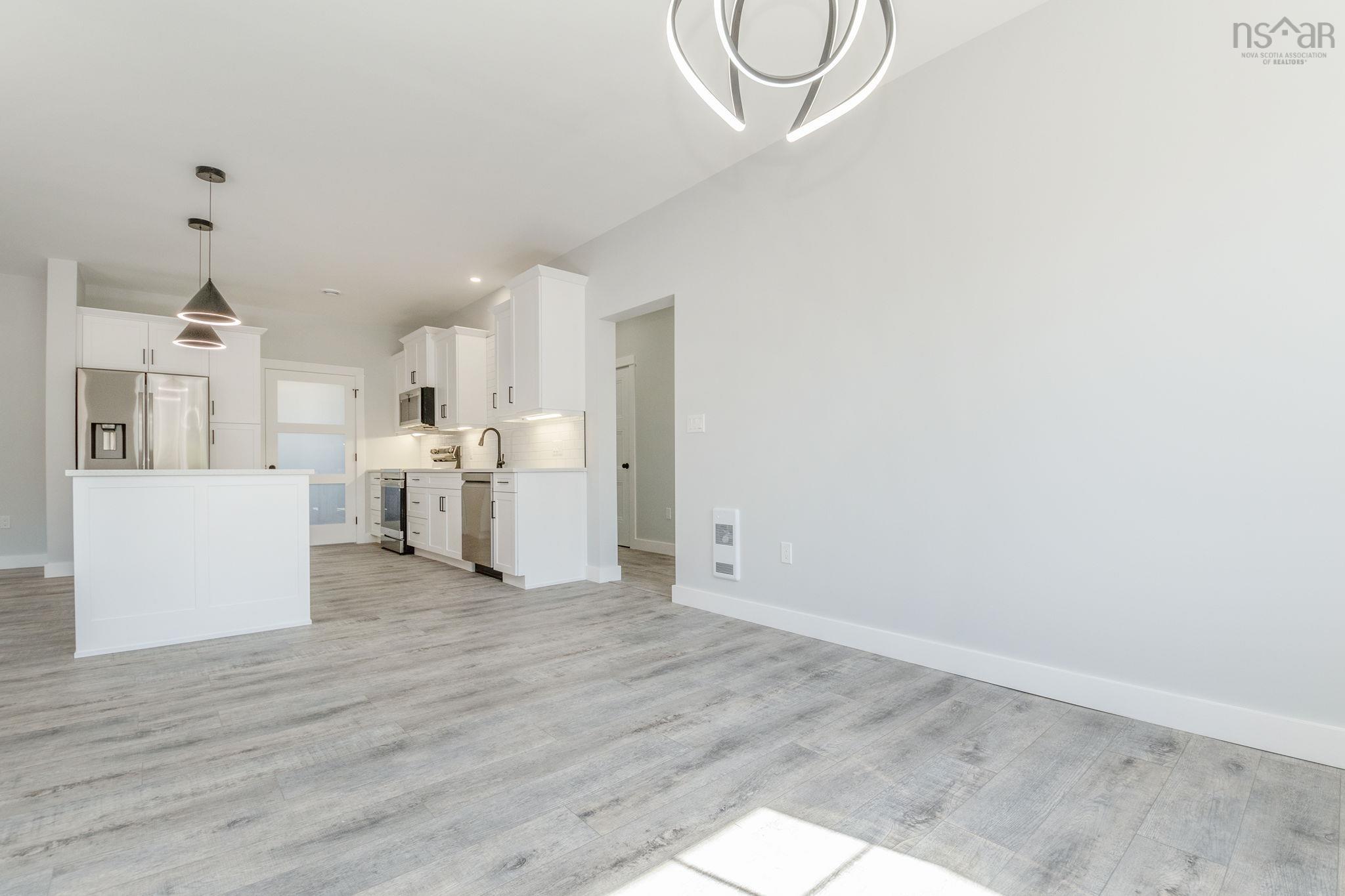 $675,000.00: 206 Rivercrest Lane, Greenwood