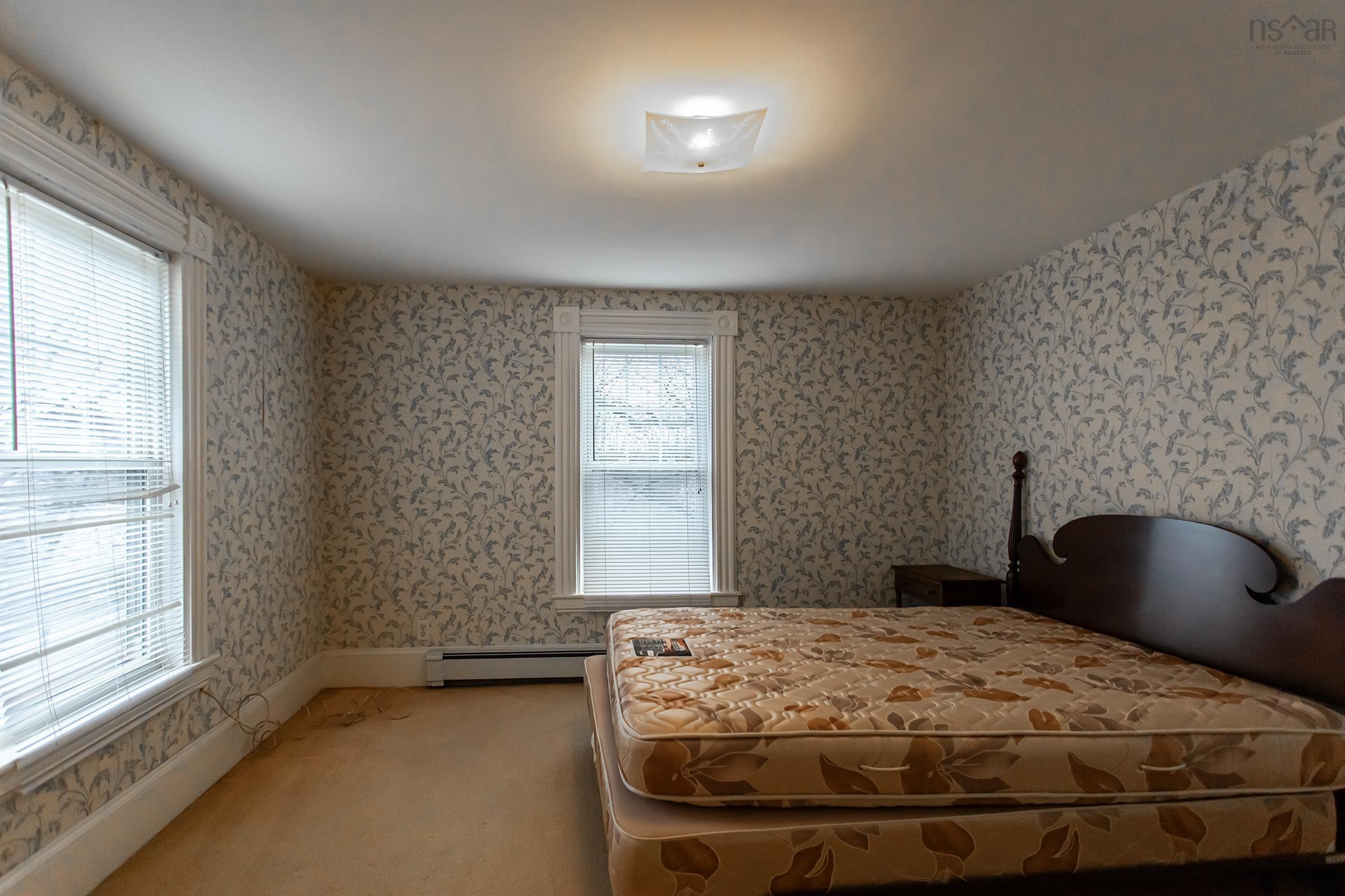 $225,000.00: 206 Main Street, Middleton